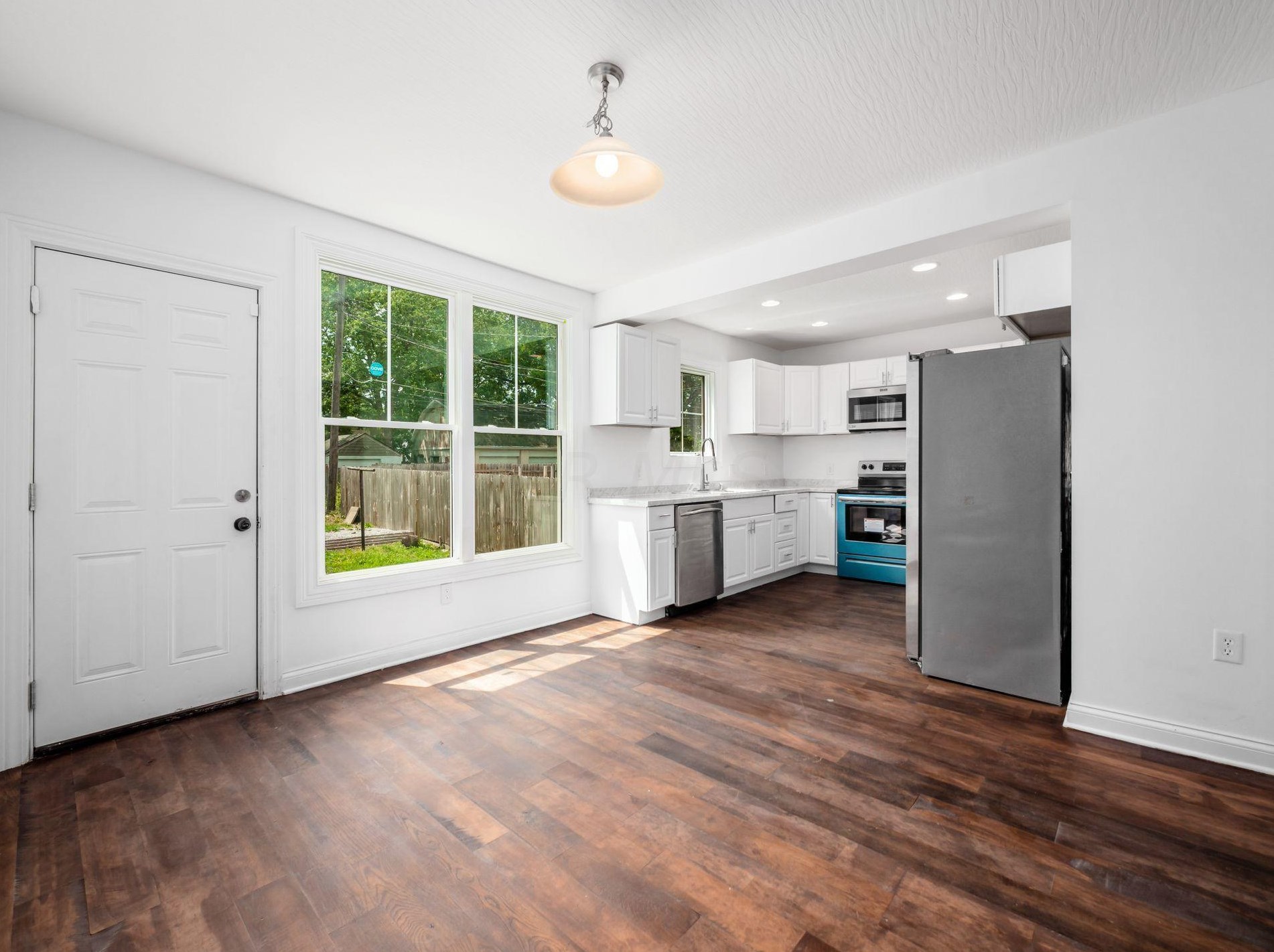 349 Warren Ave, Columbus OH  43204-3057 exterior