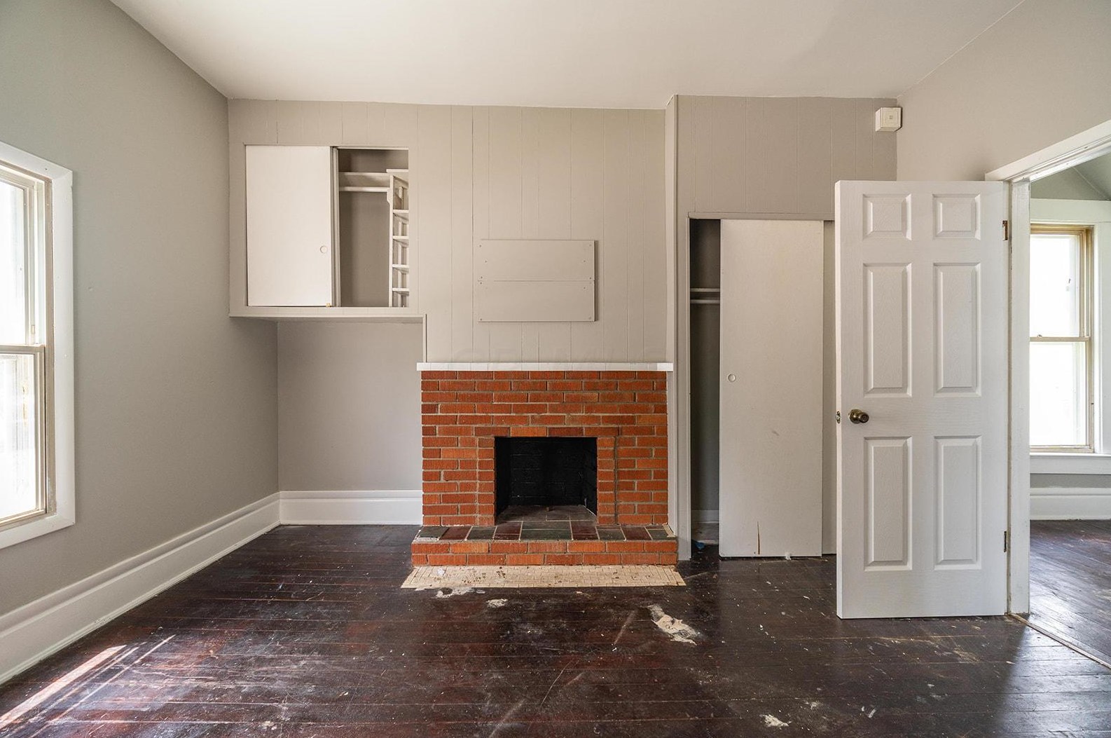 1498 Briarwood Ave, Columbus OH 43211-1407 exterior