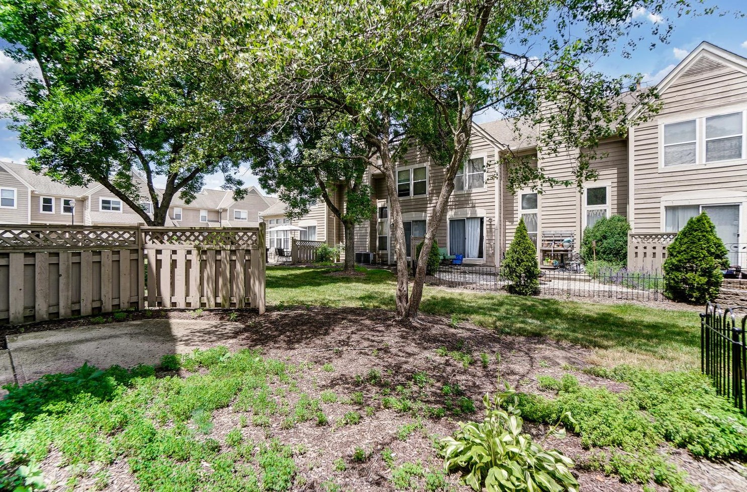 3682 Hilliard Sta Rd, Hilliard OH 43026-9338 exterior