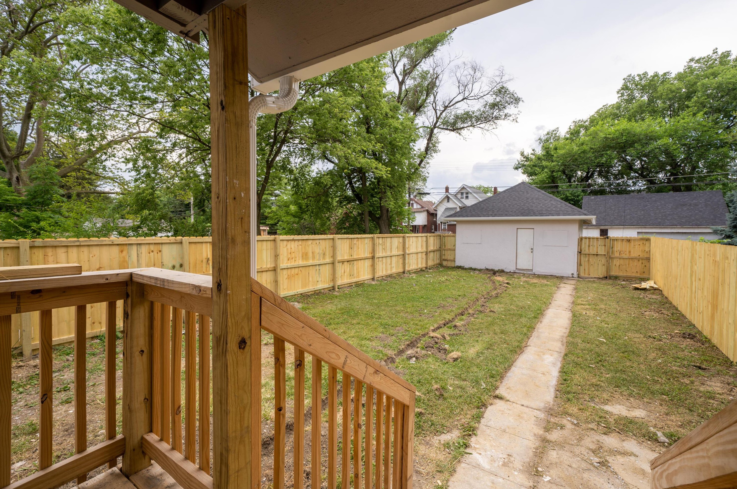 1005 Studer Ave, Columbus OH  43206-1676 exterior