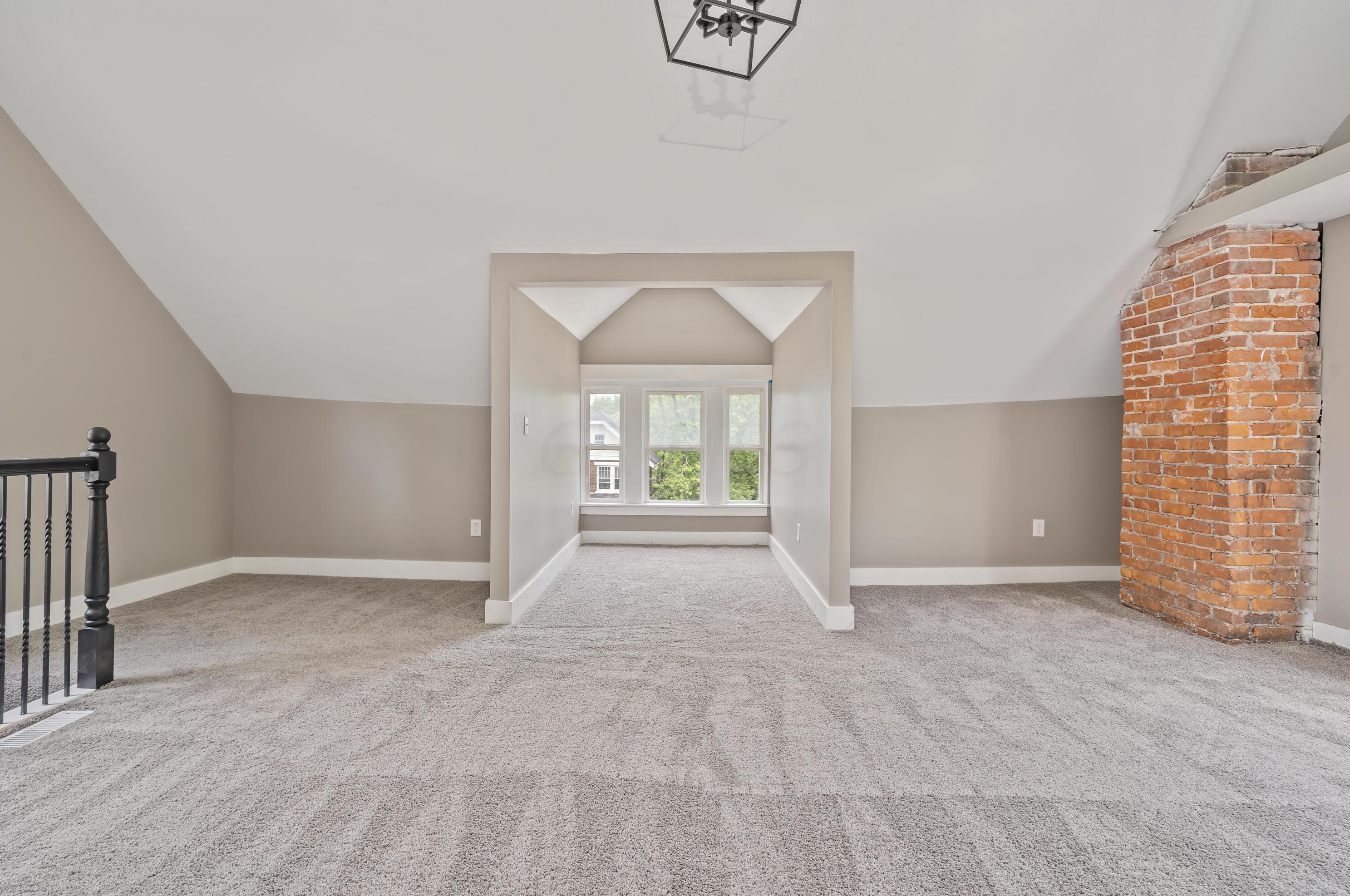 1005 Studer Ave, Columbus OH  43206-1676 exterior