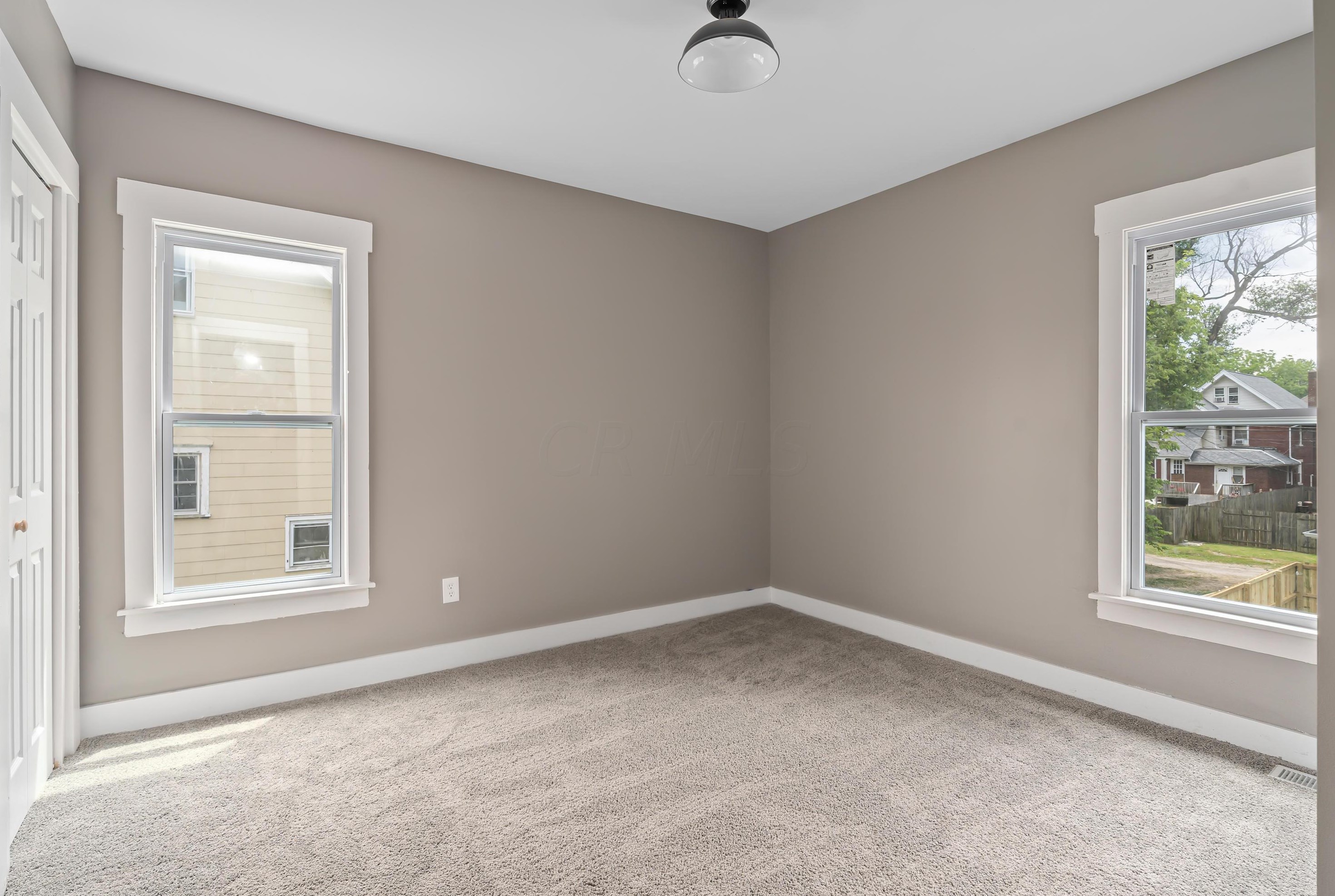 1005 Studer Ave, Columbus OH  43206-1676 exterior