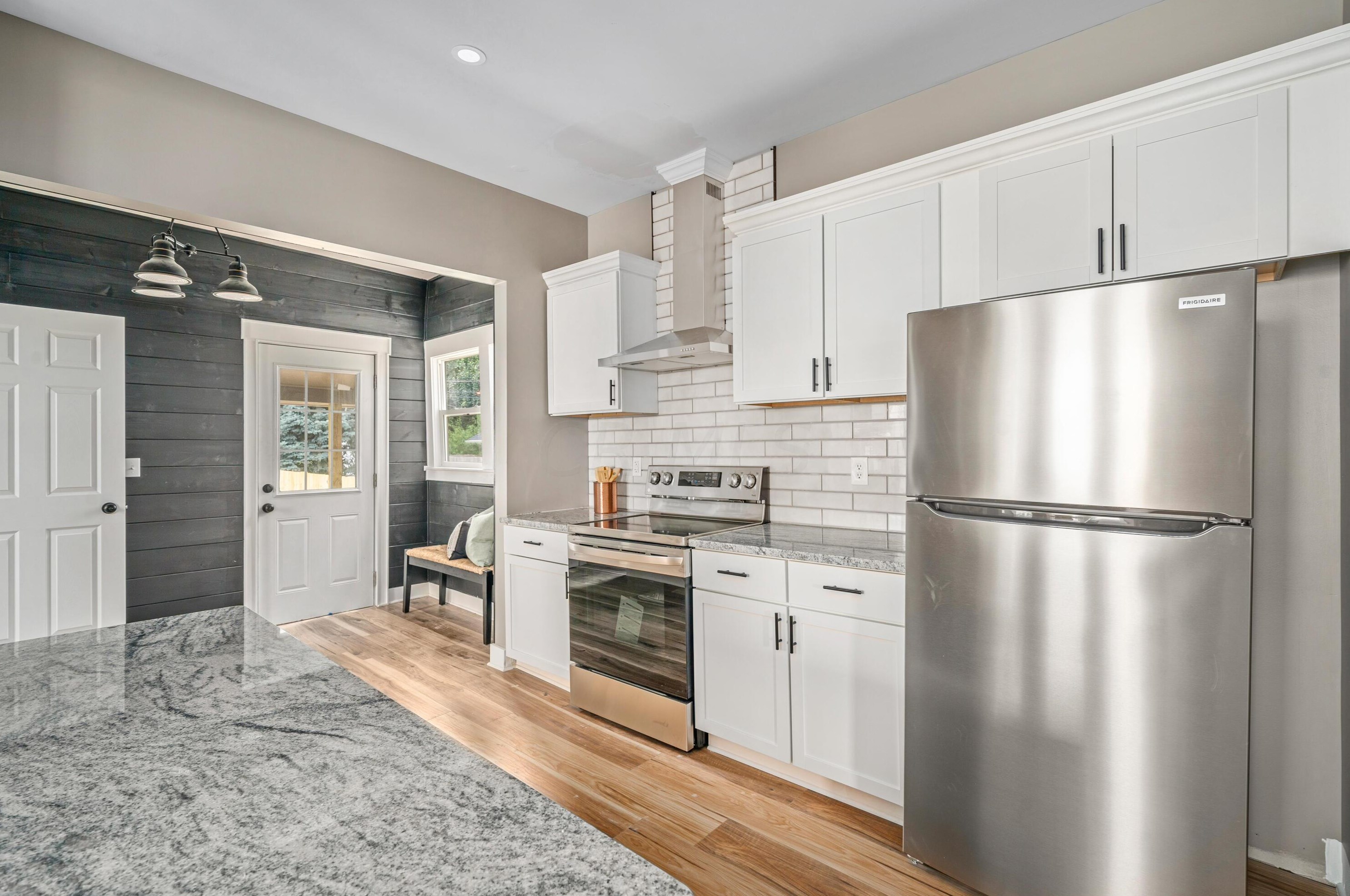 1005 Studer Ave, Columbus OH  43206-1676 exterior