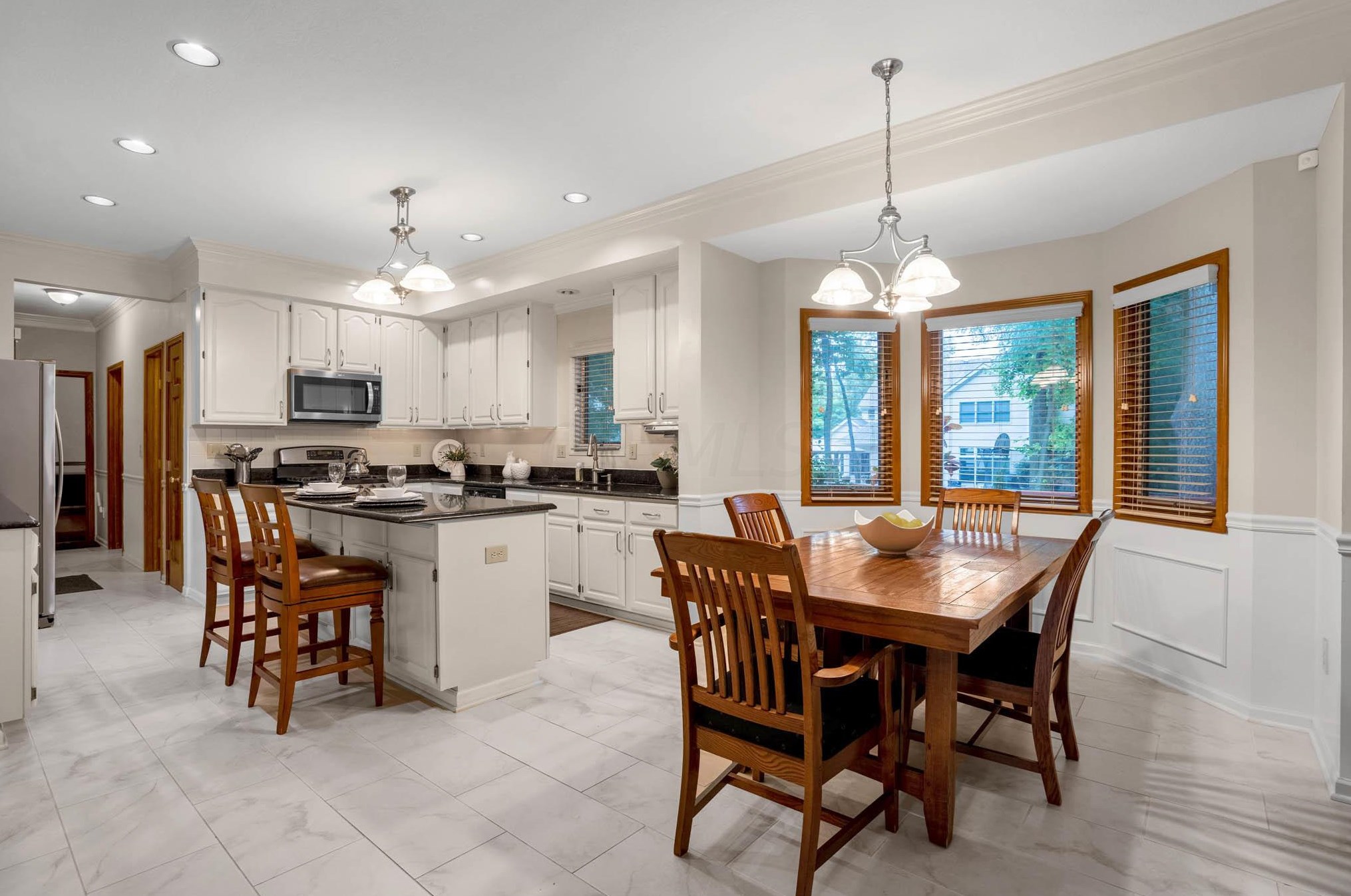 7104 Timberview Dr, Dublin OH  43017-1019 exterior