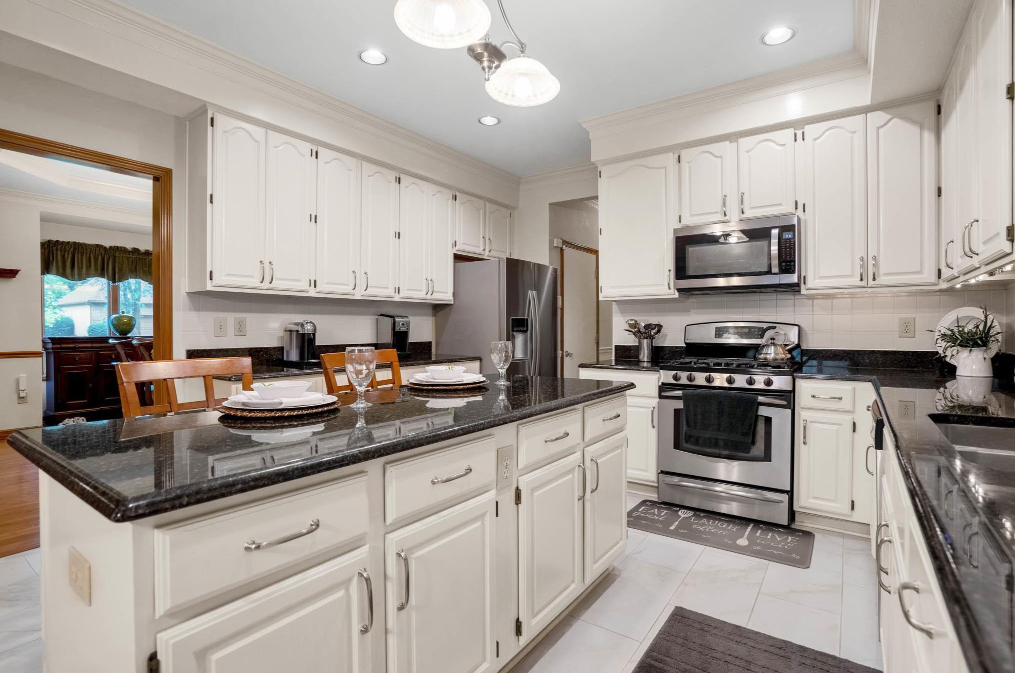 7104 Timberview Dr, Dublin OH  43017-1019 exterior