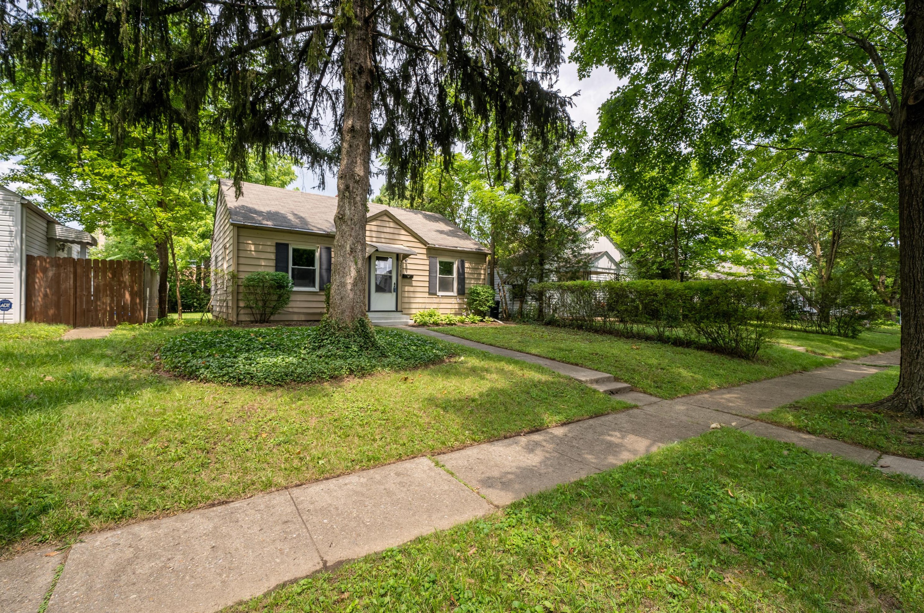 2738 Allegheny Ave, Columbus OH  43209-1012 exterior