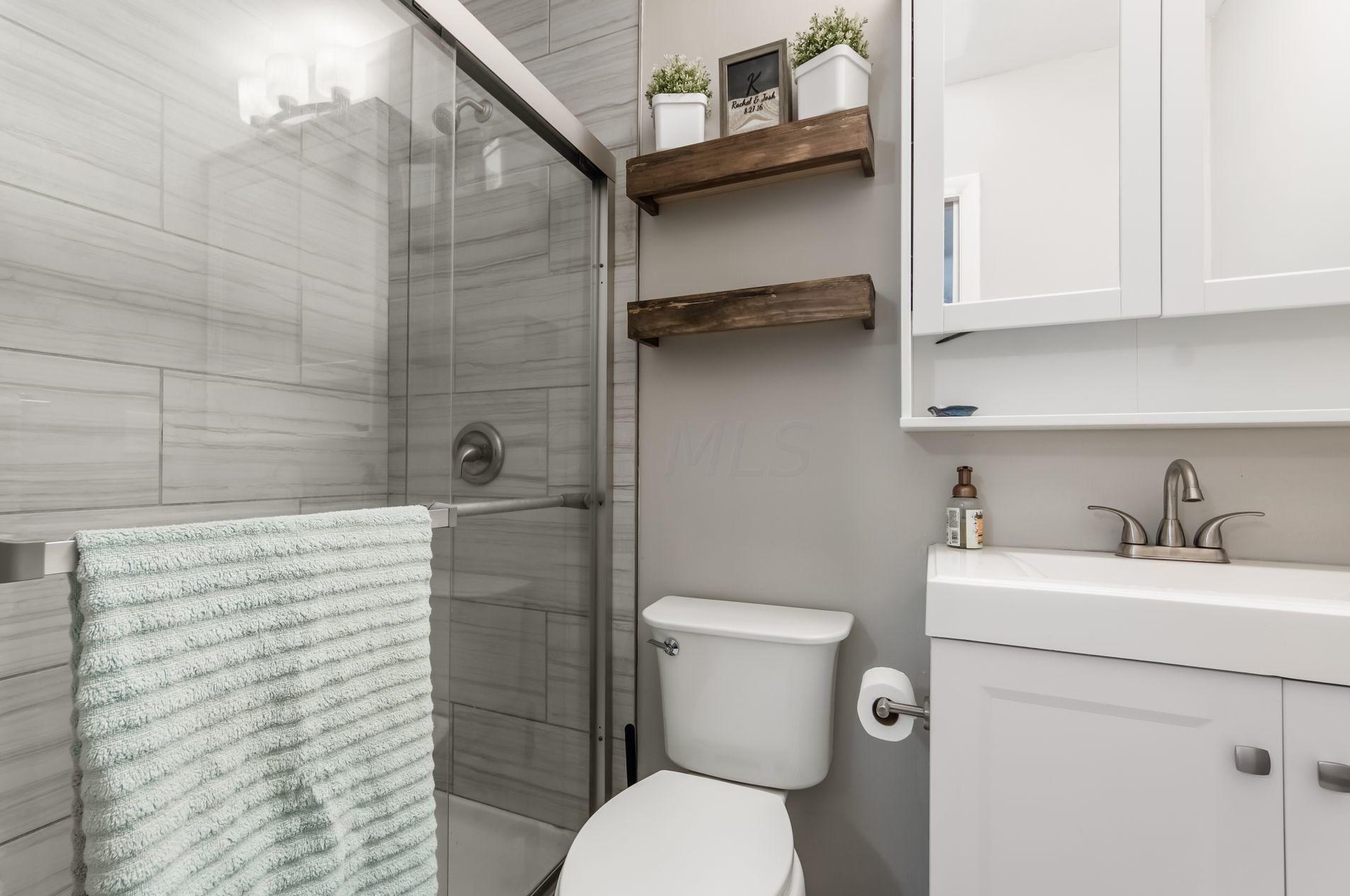 292 Chase Rd, Columbus OH 43214-1103 exterior