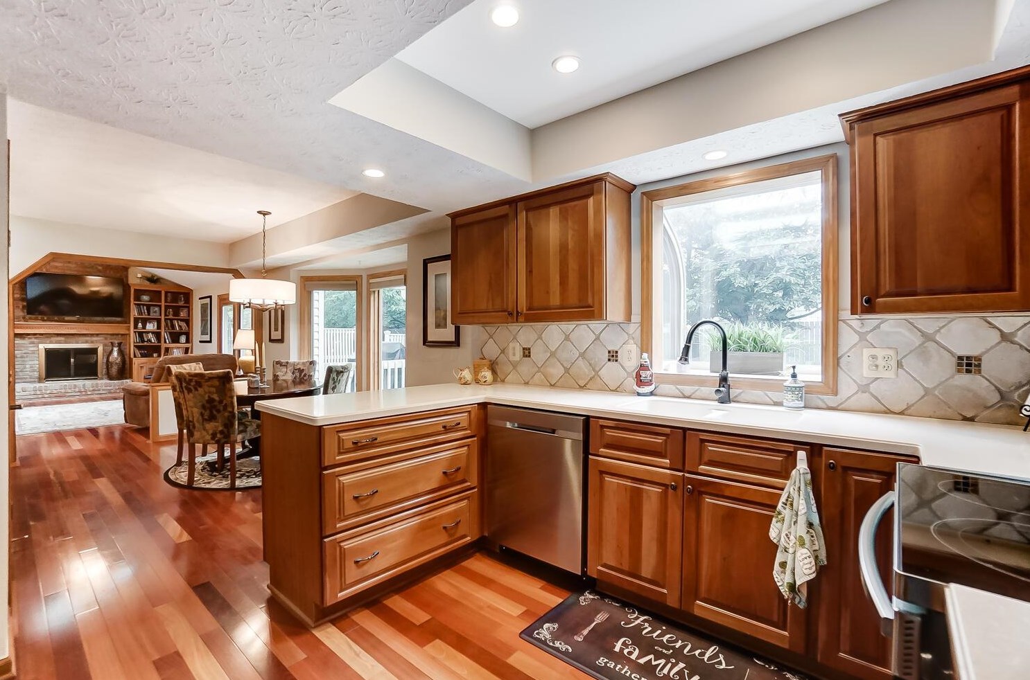 13114 Oakmere Dr, Pickerington OH  43147-9005 exterior