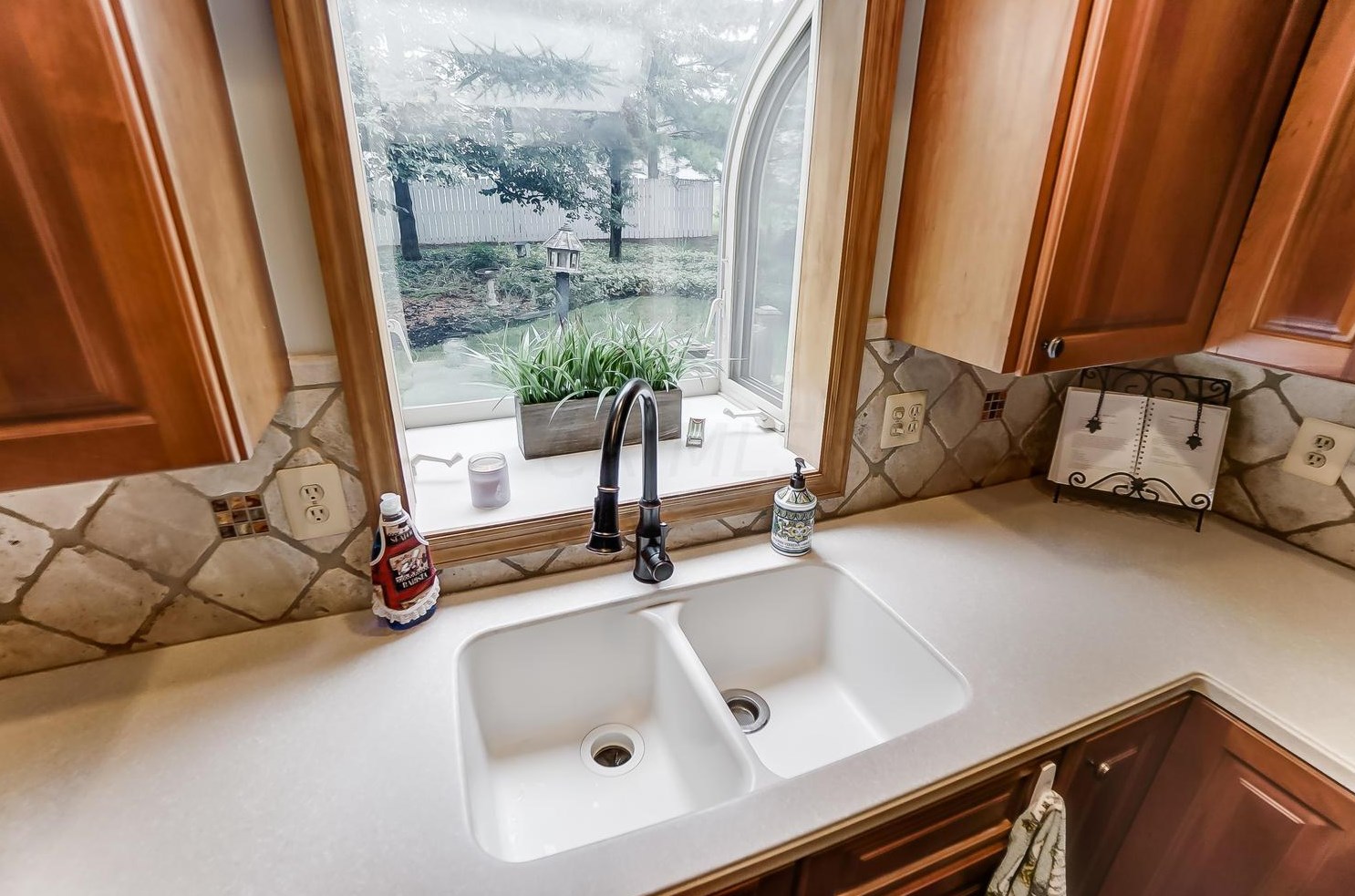 13114 Oakmere Dr, Pickerington OH  43147-9005 exterior