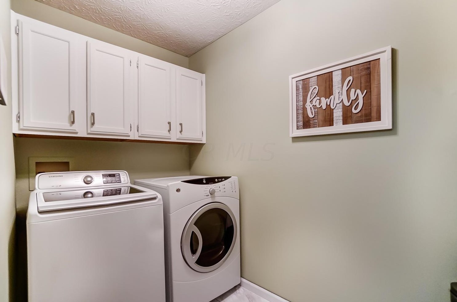 13114 Oakmere Dr, Pickerington OH  43147-9005 exterior