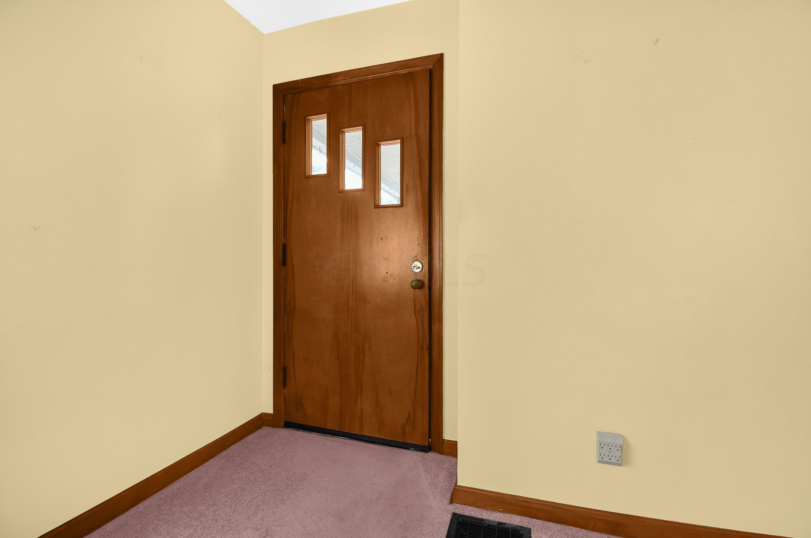 763 Binns Blvd, Columbus OH 43204-2346 exterior