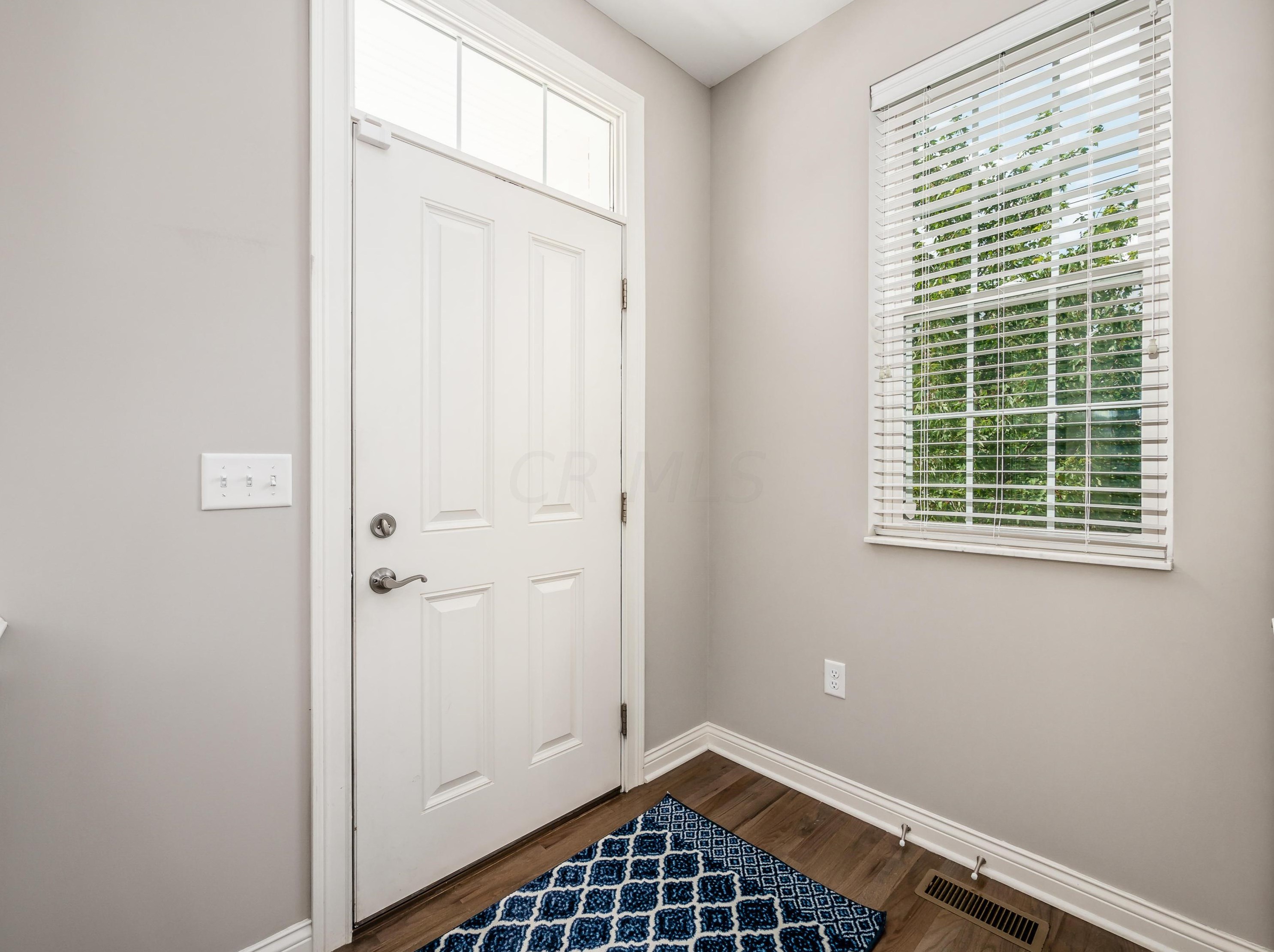 381 Deshler Ave, Columbus OH  43206-2714 exterior