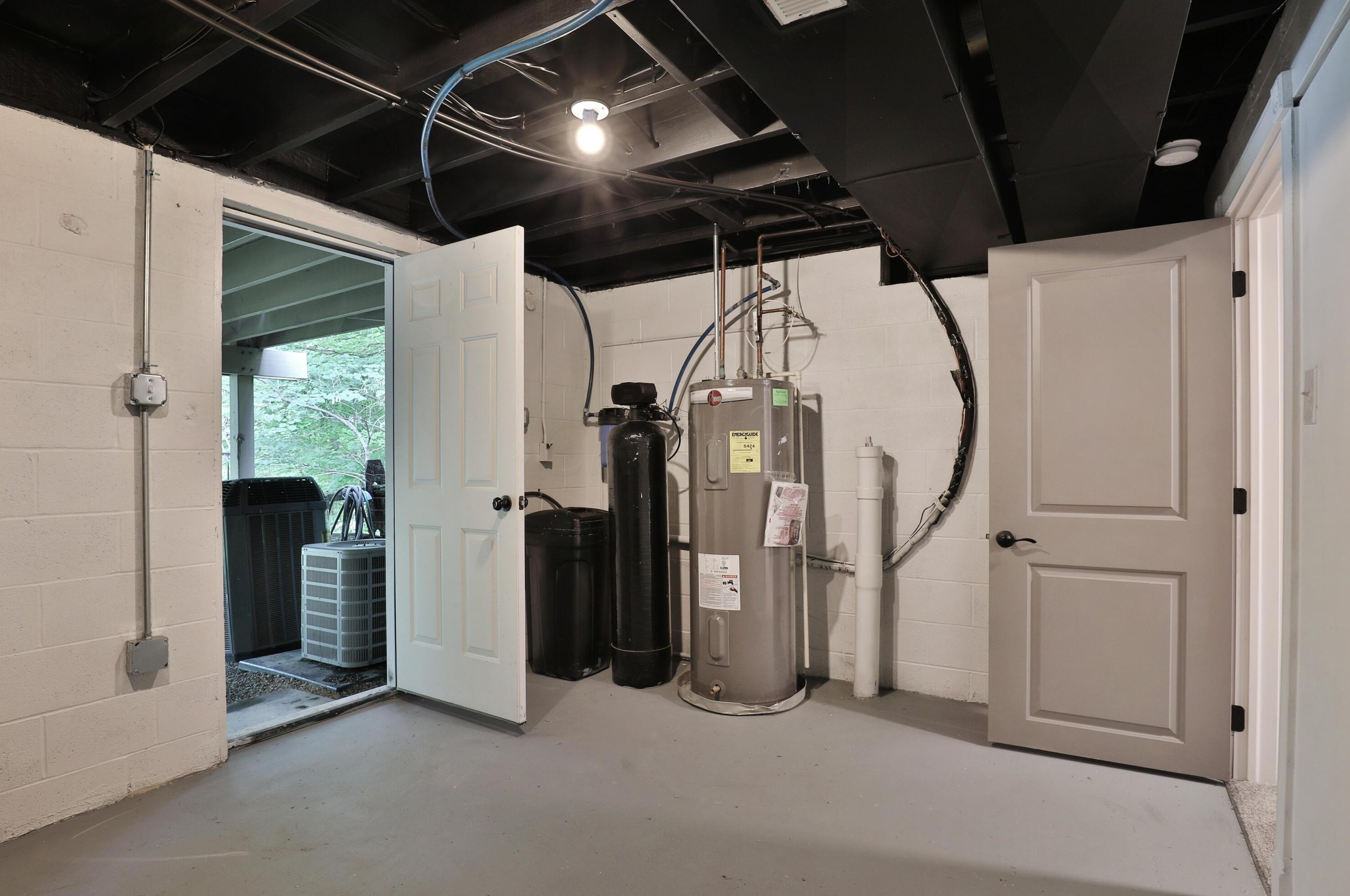 4202 Klondike Rd, Delaware OH  43015-9513 exterior