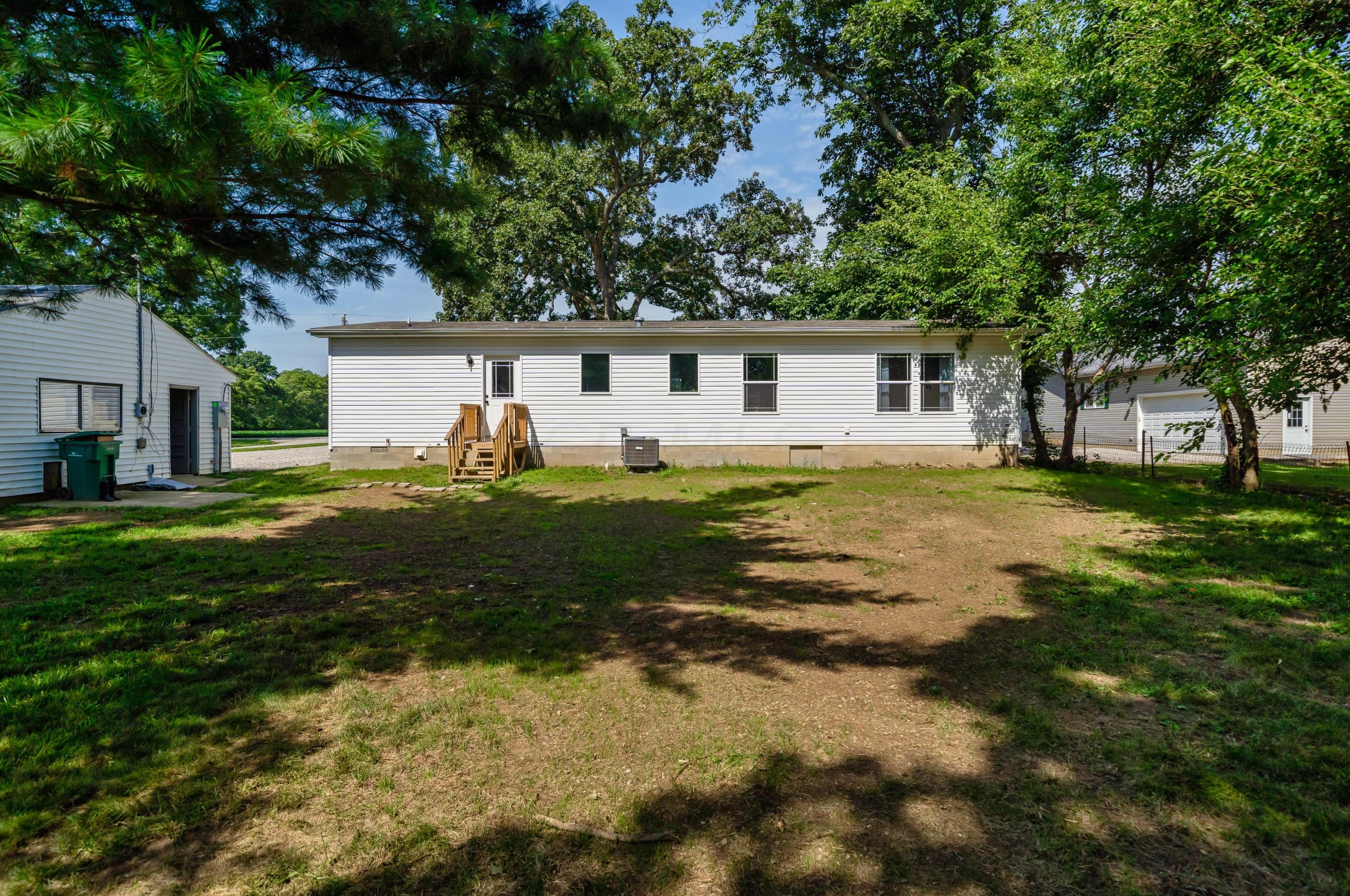 24270 Sisk Rd, Circleville OH  43113-9687 exterior