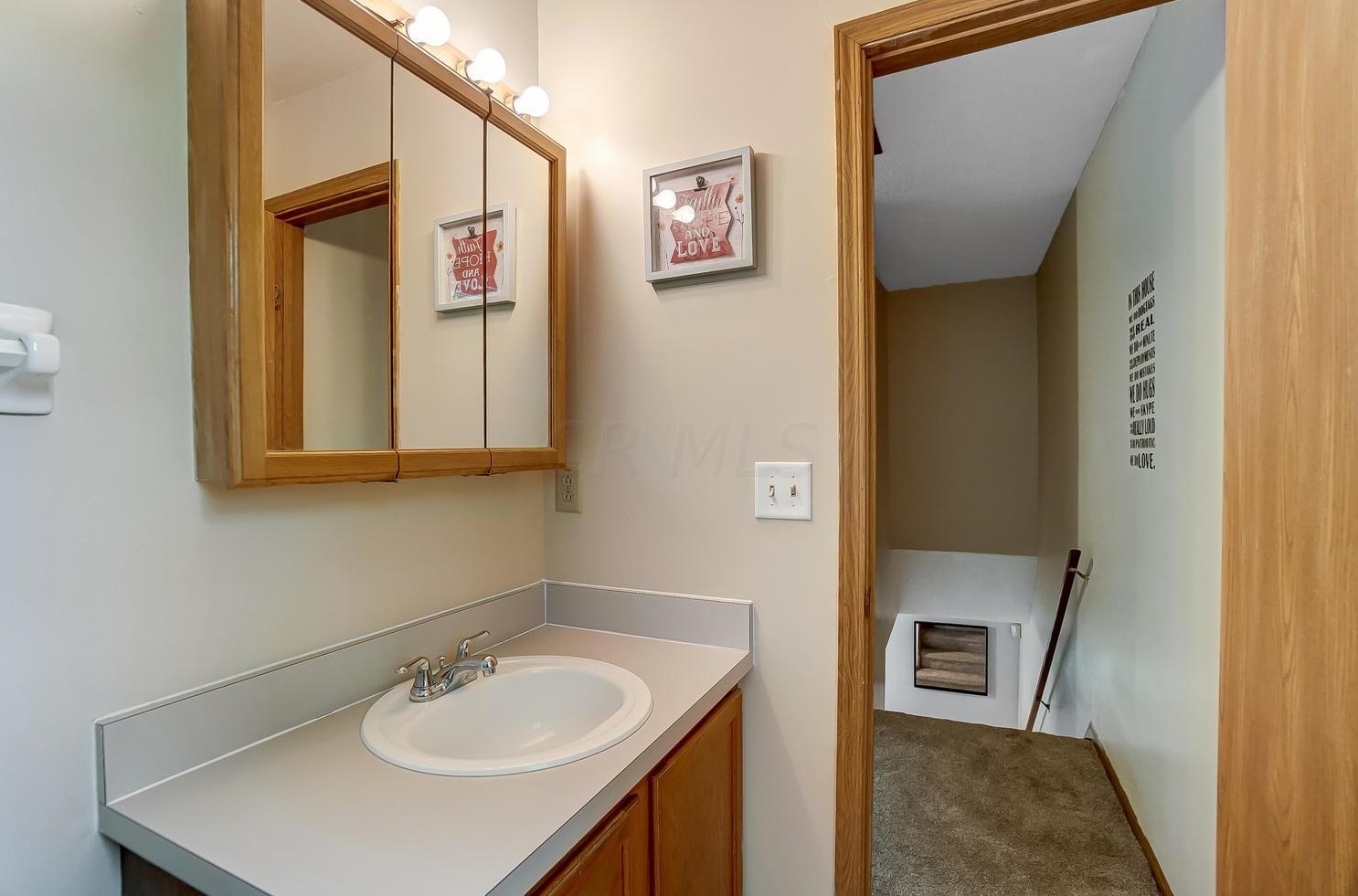 4538 Glenhaven Dr, Columbus OH 43231-5987 exterior