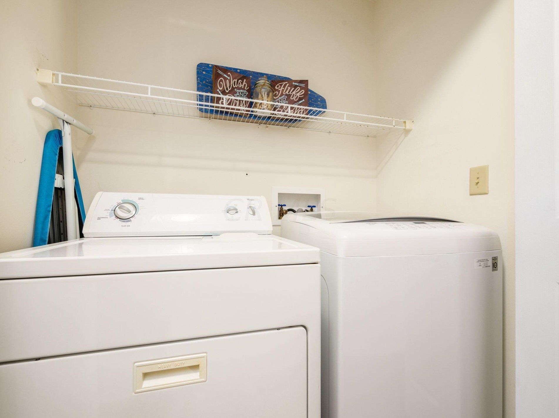 98 Olentangy Pt, Columbus OH 43202-1905 exterior