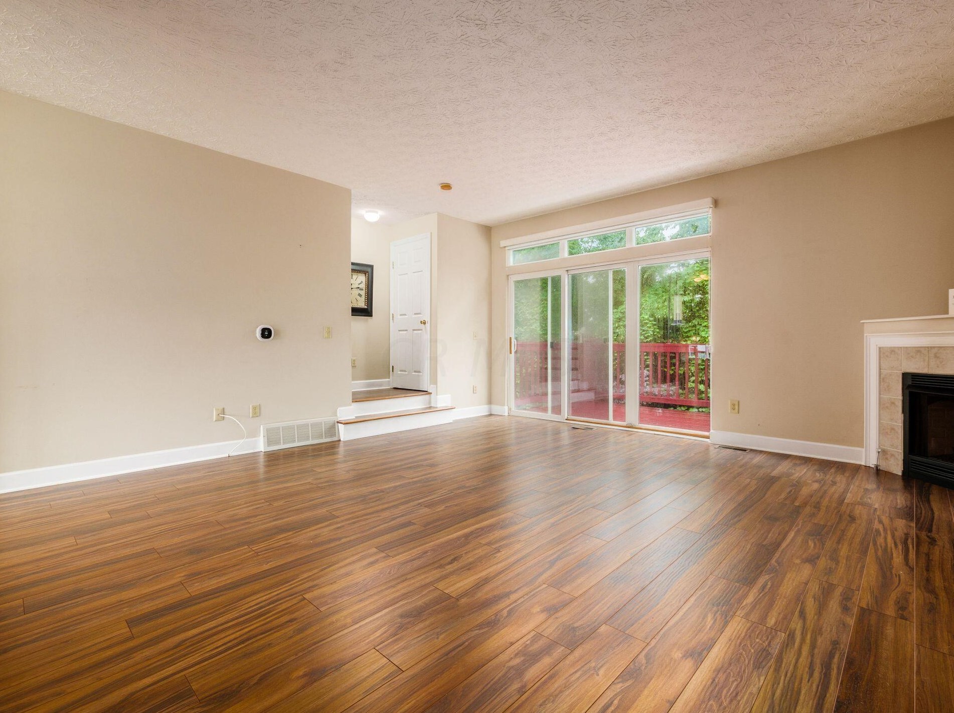 98 Olentangy Pt, Columbus OH 43202-1905 exterior