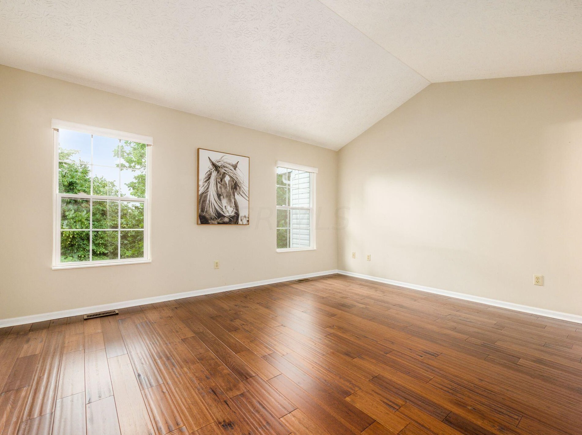 98 Olentangy Pt, Columbus OH 43202-1905 exterior