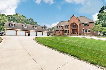2189 Stonewood Drive - Photo 1