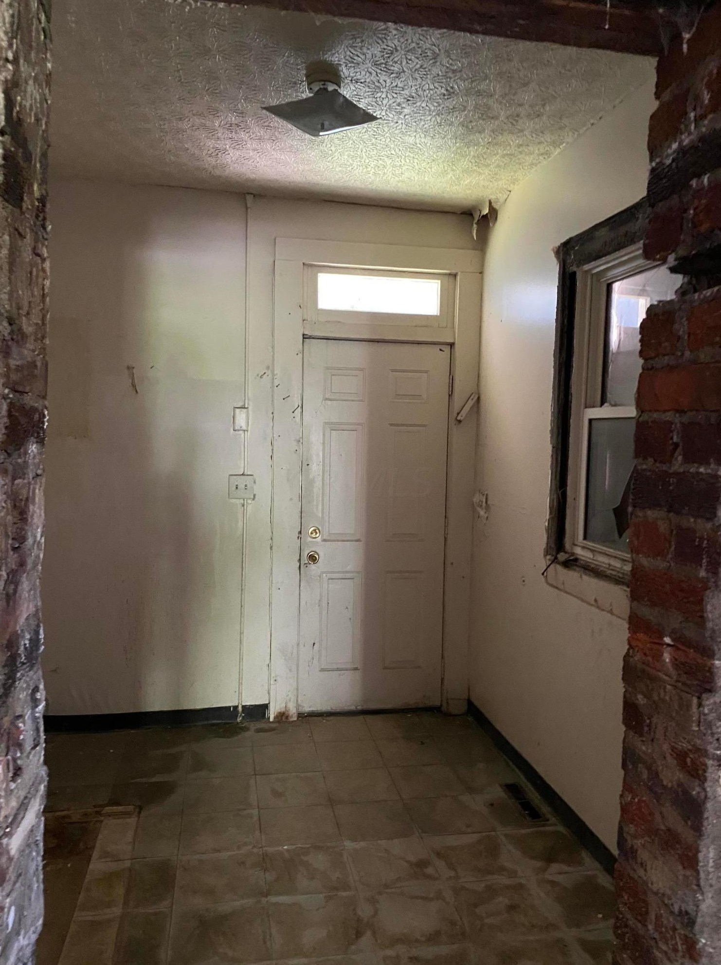 1040 Ohio Ave, Columbus OH  43206-1574 exterior