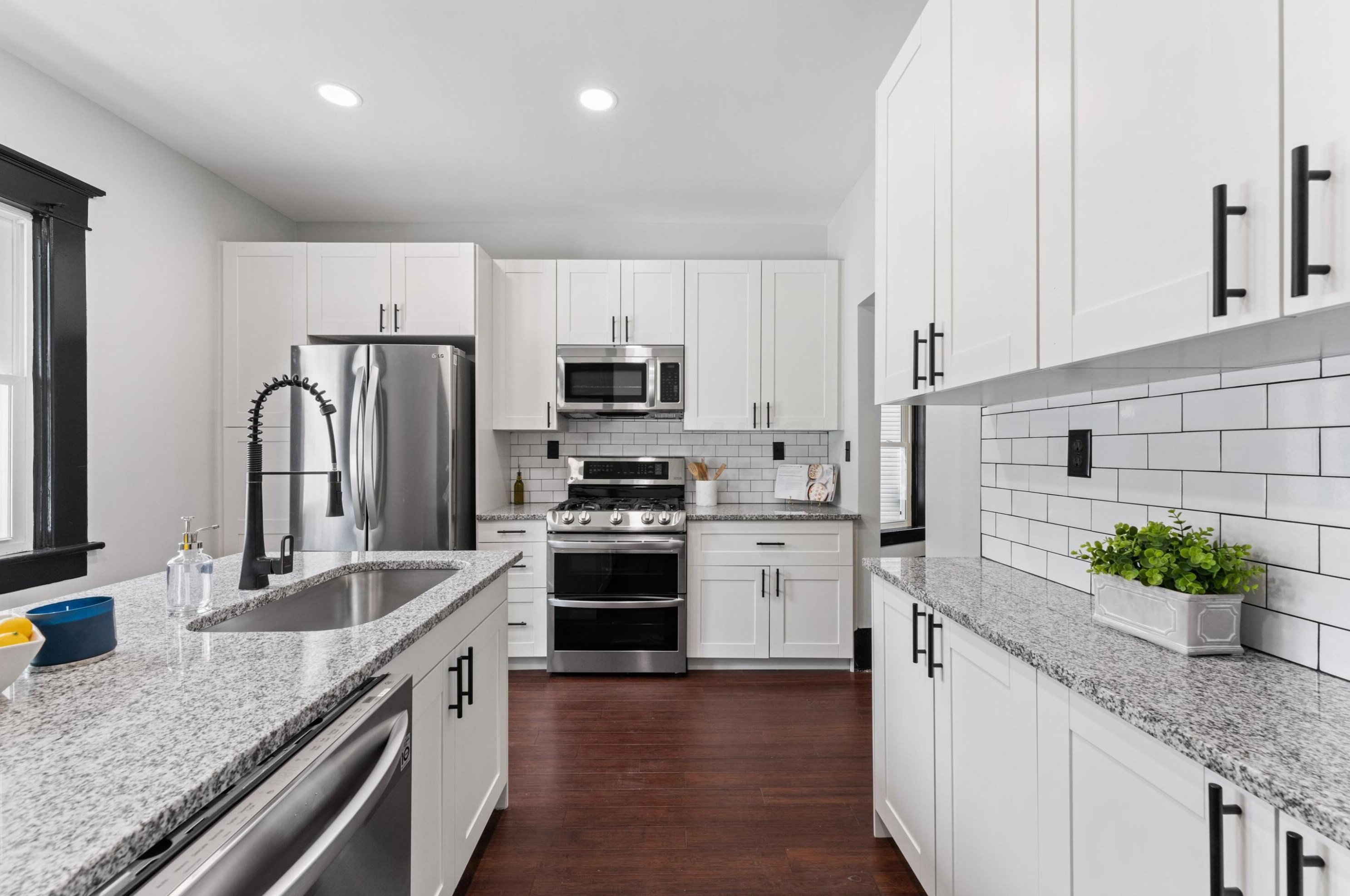 1154 Whittier St, Columbus OH  43206-3269 exterior