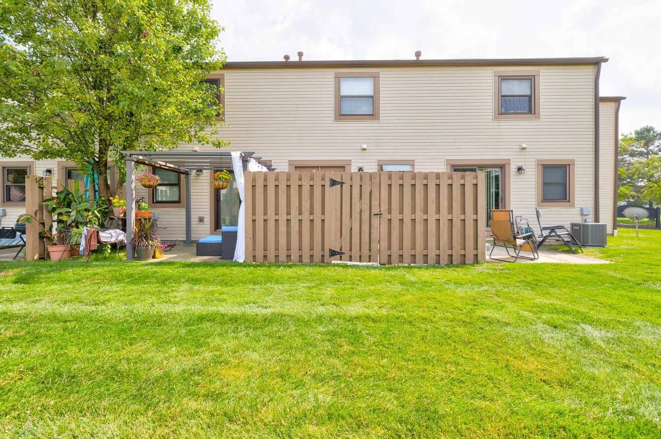 622 Alta View Ct, Columbus OH  43085-4881 exterior