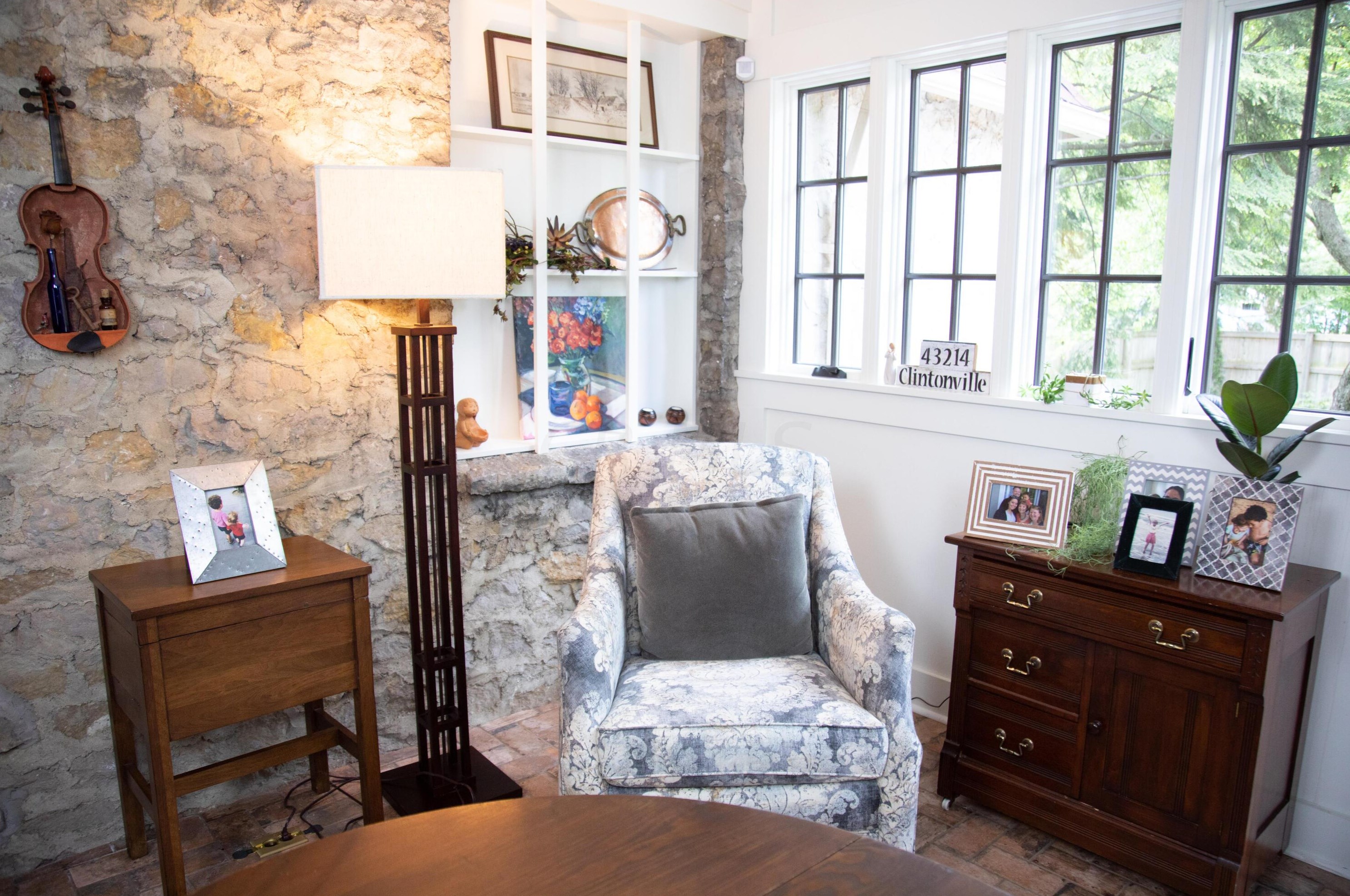 108 Jeffrey Pl, Columbus OH 43214-1706 exterior