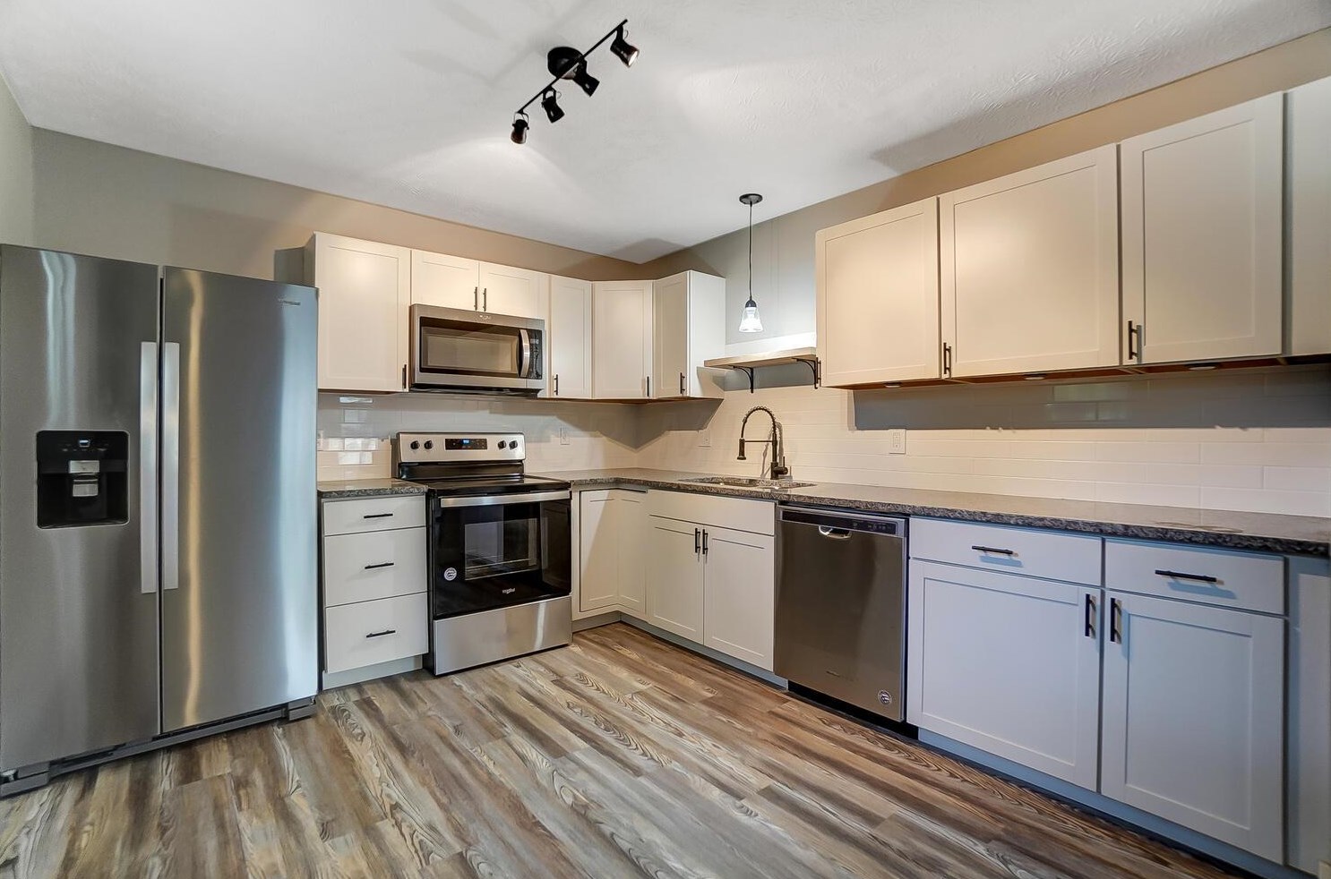 783 Lock Ave, Columbus OH  43207-2582 exterior