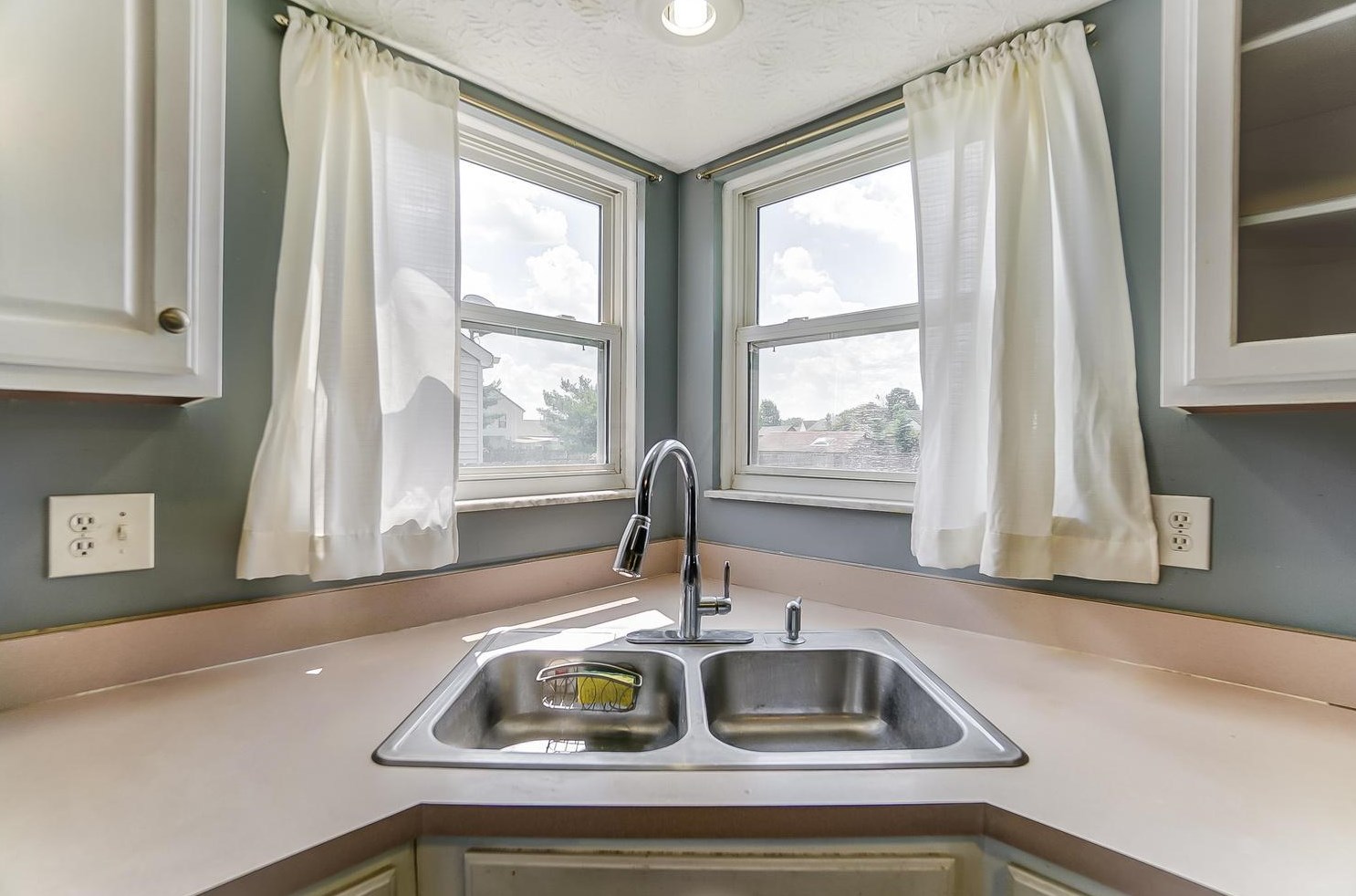 3019 Old Warson Dr, Pickerington OH  43147-8789 exterior
