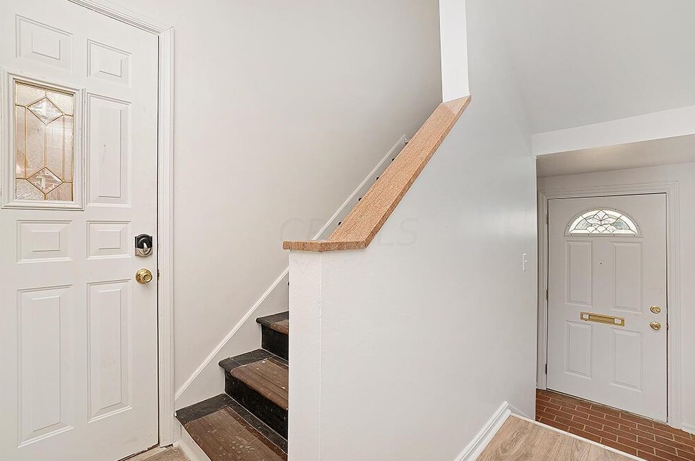 1610 Elmwood Ave, Columbus OH 43212-2330 exterior