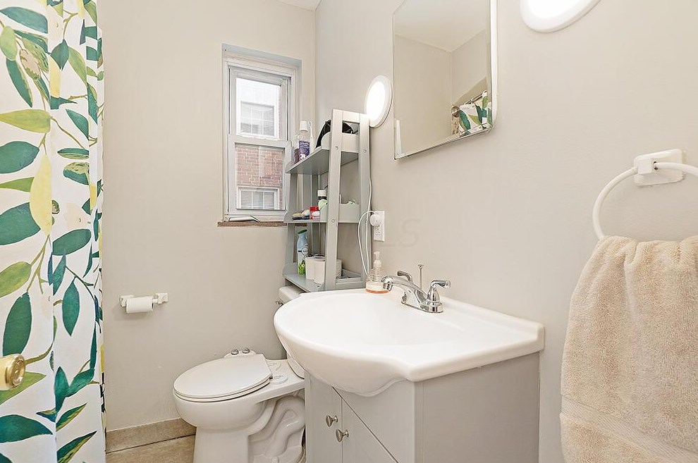 1610 Elmwood Ave, Columbus OH 43212-2330 exterior