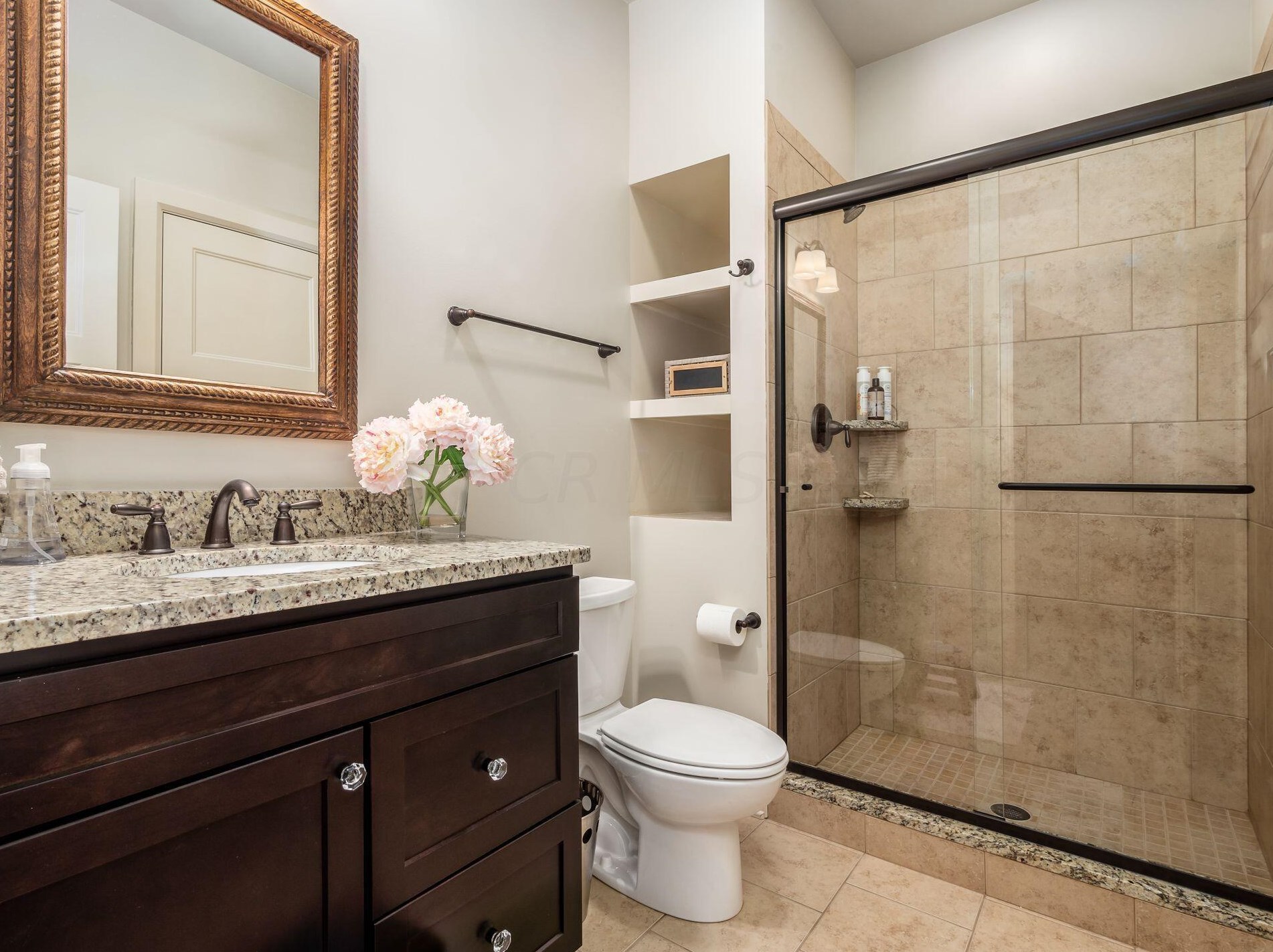 2380 Lane Rd, Columbus OH 43220-3847 exterior