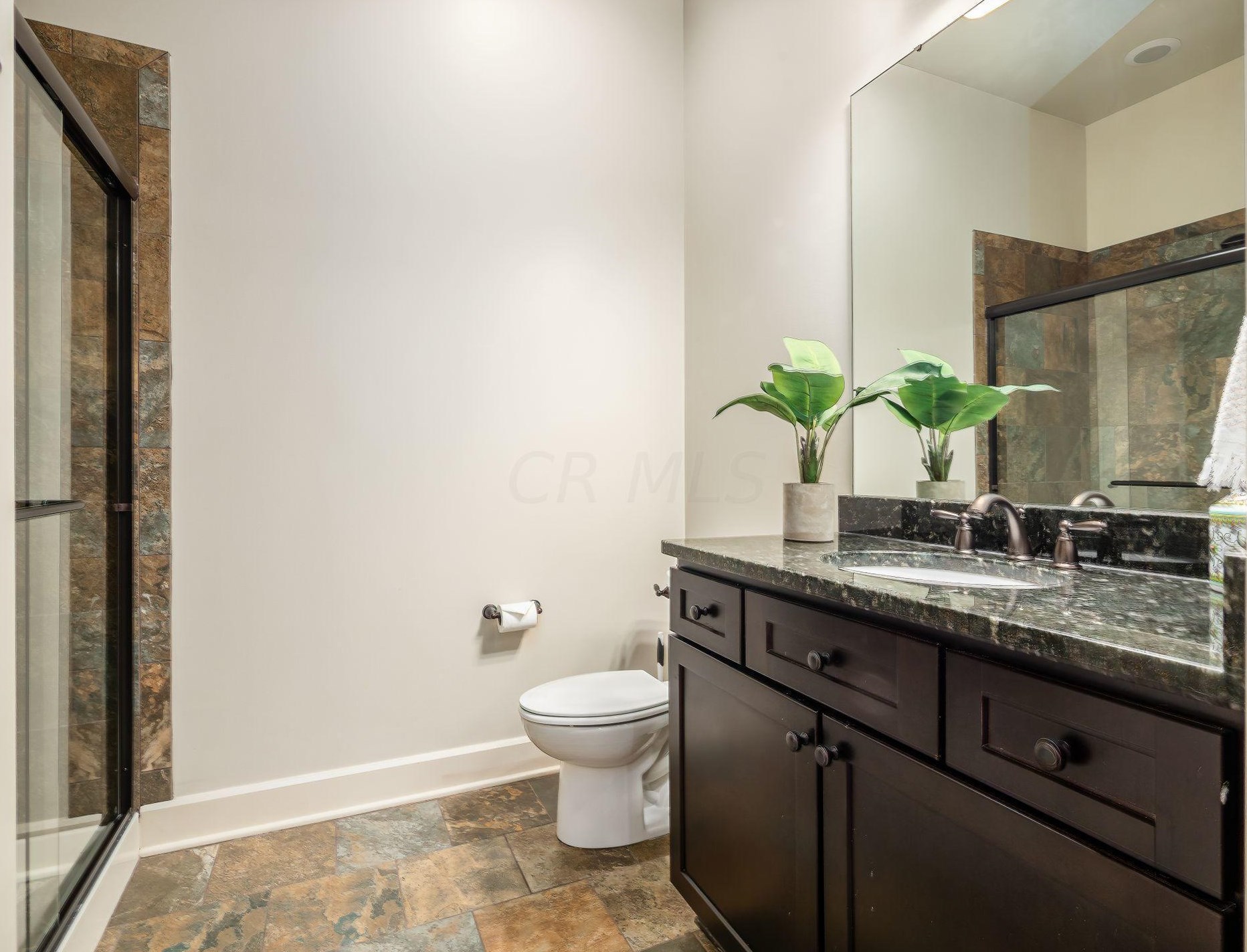 2380 Lane Rd, Columbus OH 43220-3847 exterior