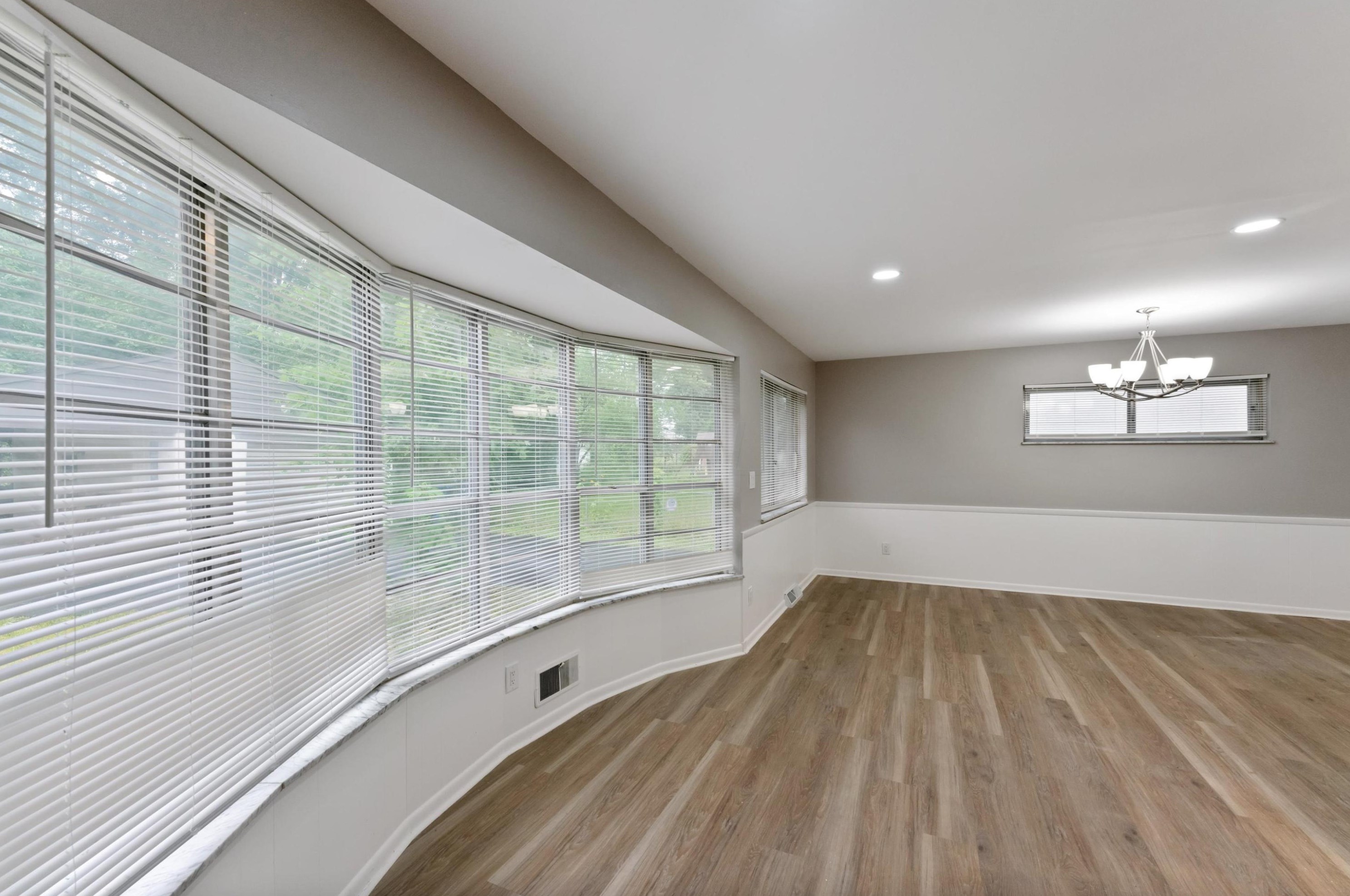 1314 Ironwood Dr, Columbus OH  43229-4307 exterior