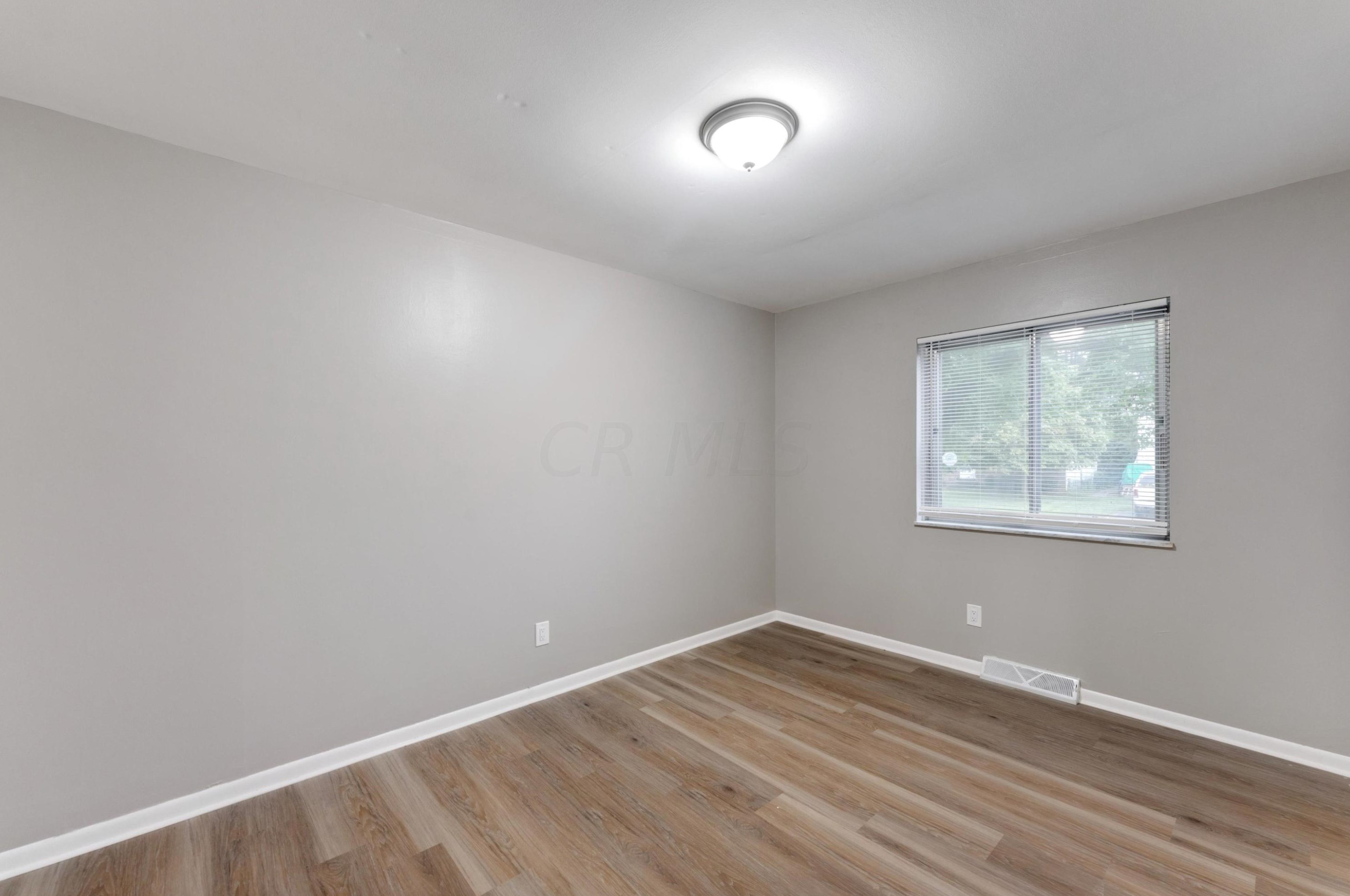 1314 Ironwood Dr, Columbus OH  43229-4307 exterior