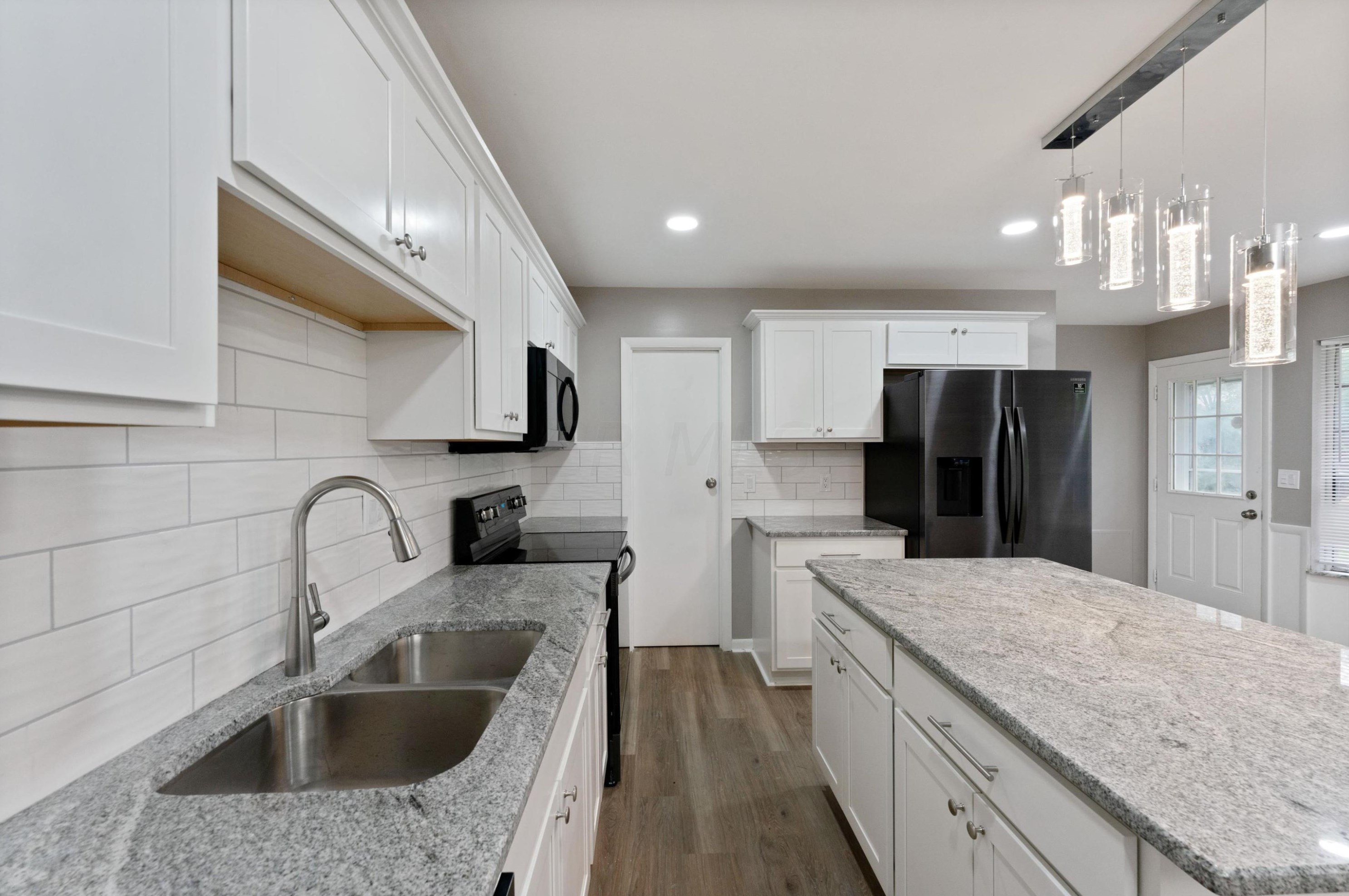 1314 Ironwood Dr, Columbus OH  43229-4307 exterior