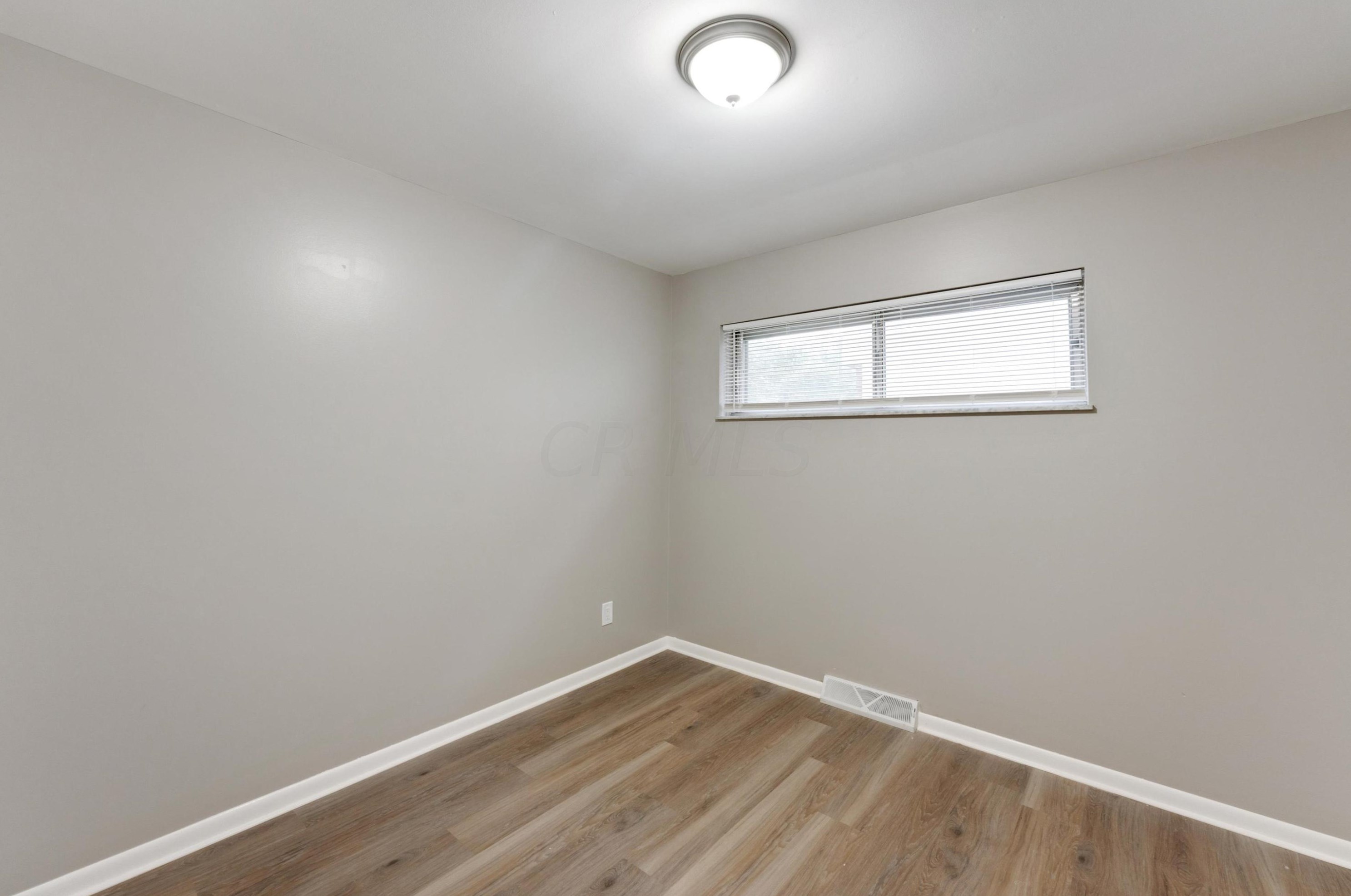 1314 Ironwood Dr, Columbus OH  43229-4307 exterior