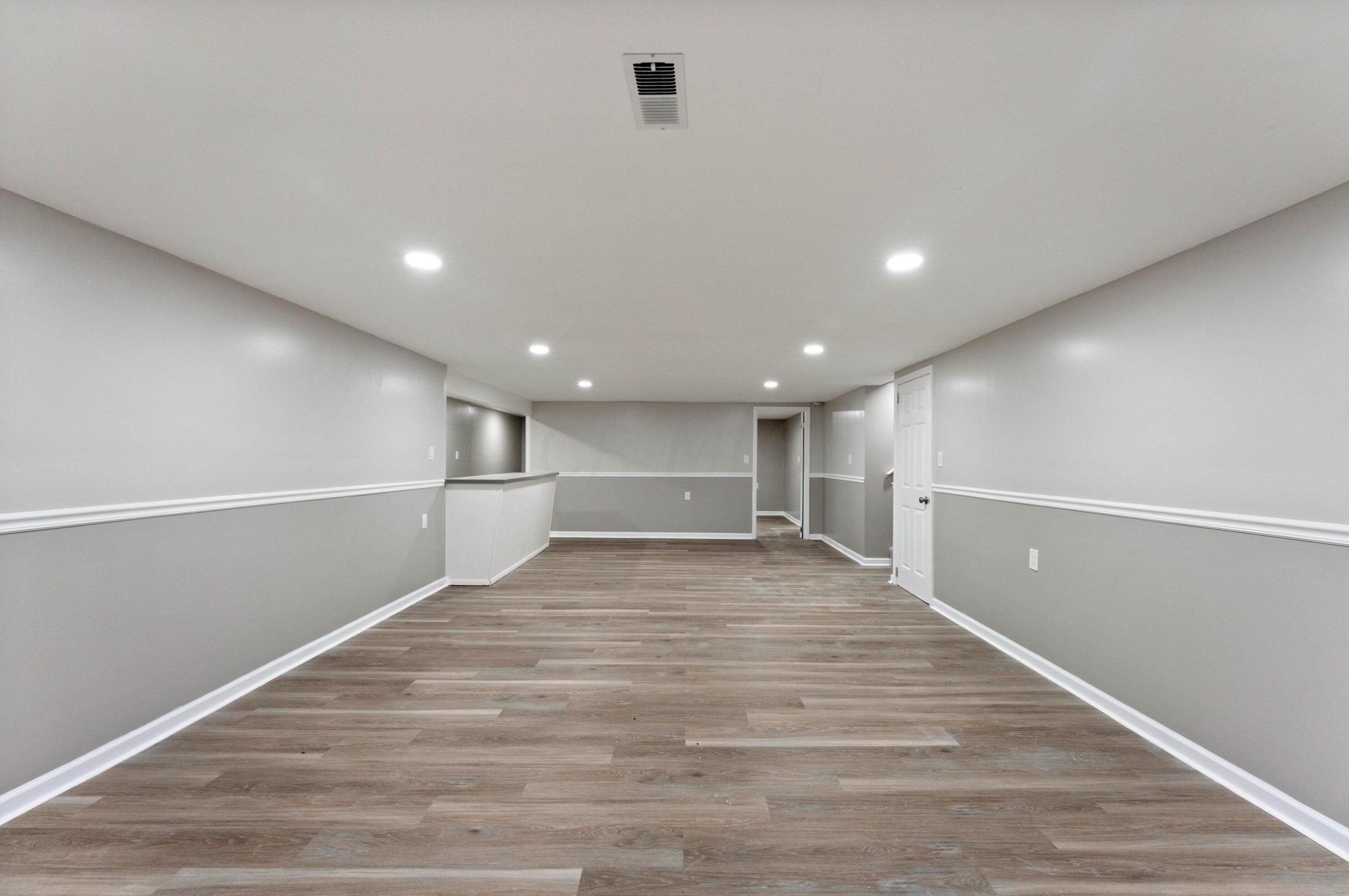 1314 Ironwood Dr, Columbus OH  43229-4307 exterior