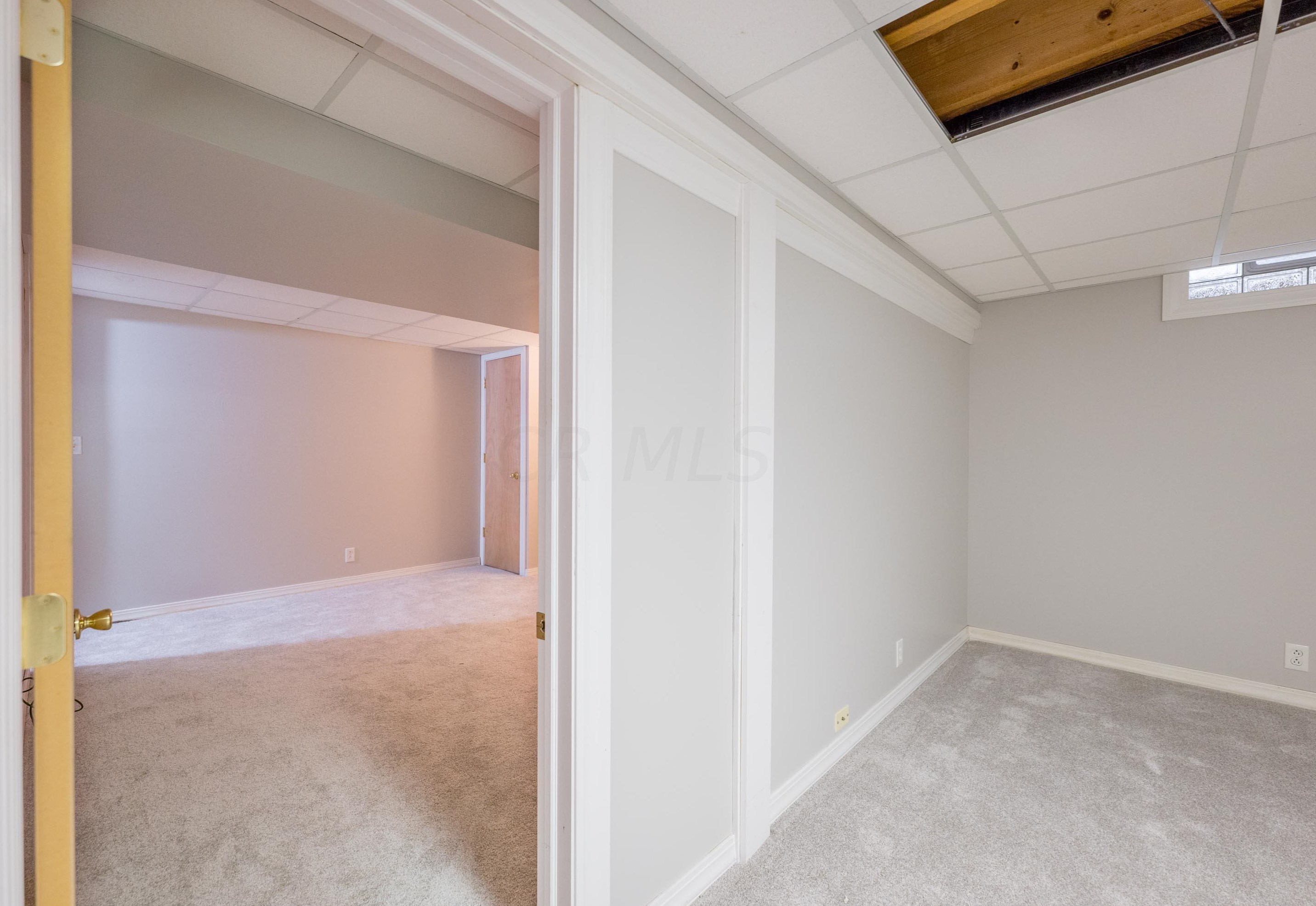 2692 Landsburn Dr, Columbus OH 43231-5928 exterior