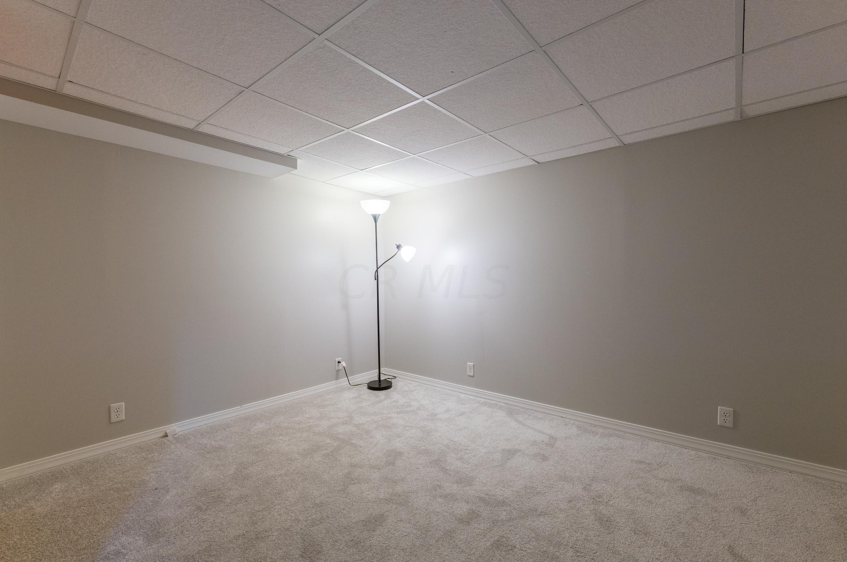 2692 Landsburn Dr, Columbus OH 43231-5928 exterior