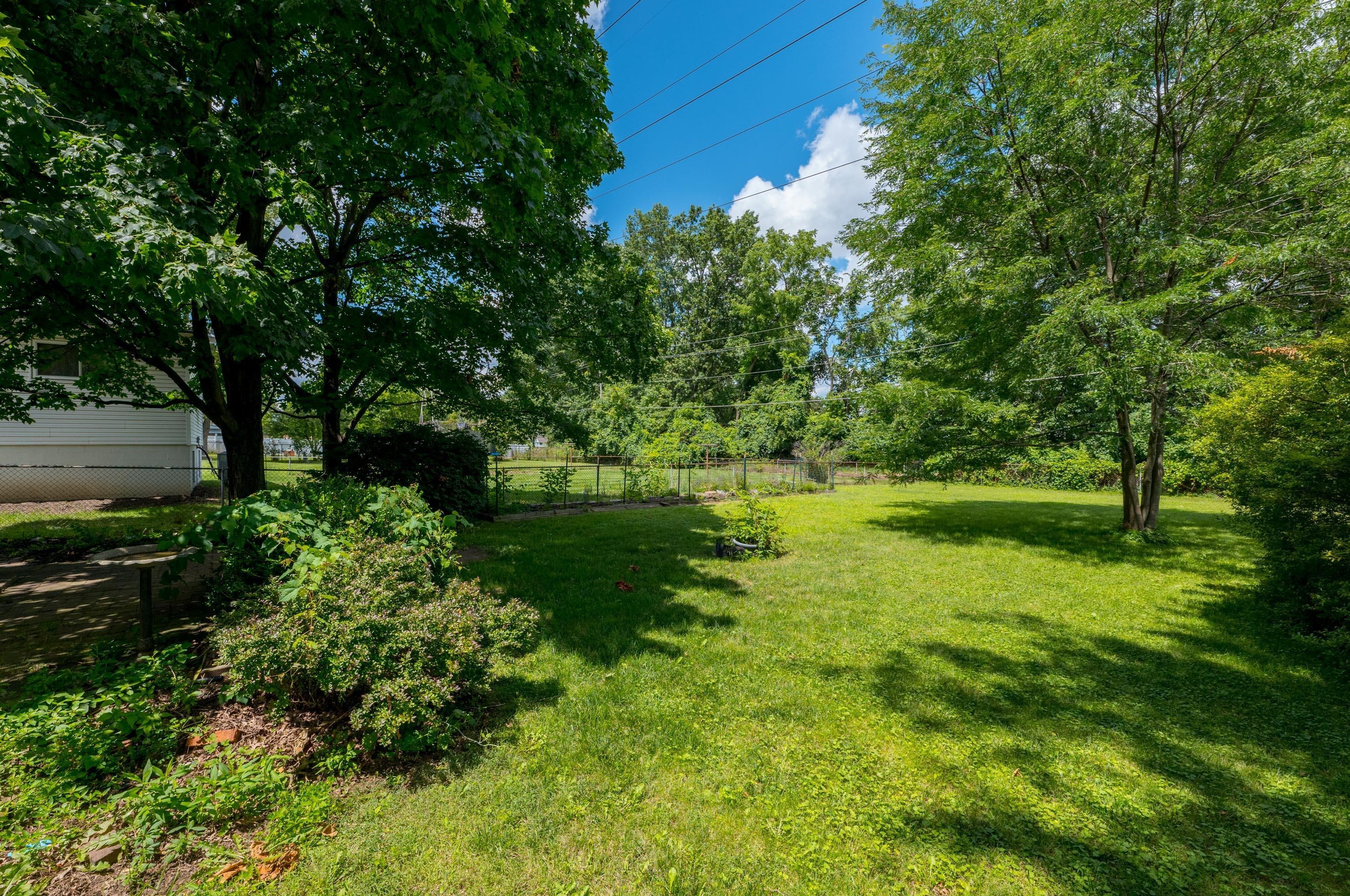 2692 Landsburn Dr, Columbus OH 43231-5928 exterior