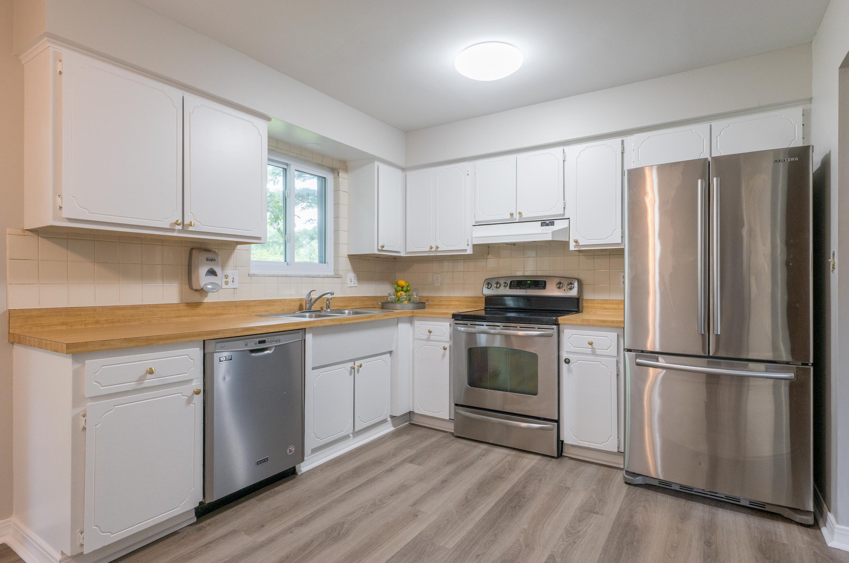 2692 Landsburn Dr, Columbus OH 43231-5928 exterior