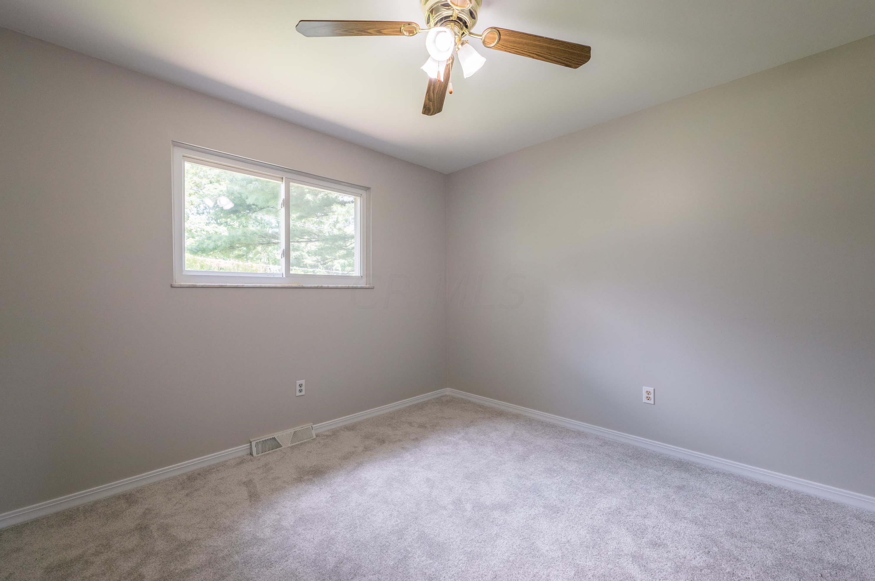 2692 Landsburn Dr, Columbus OH 43231-5928 exterior