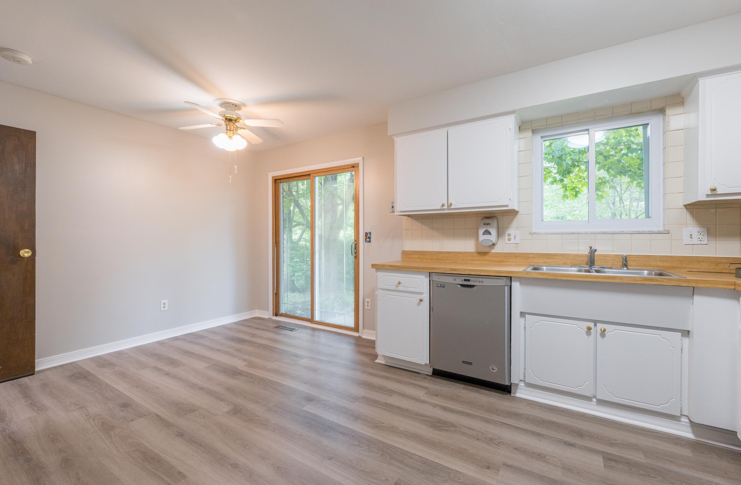 2692 Landsburn Dr, Columbus OH 43231-5928 exterior