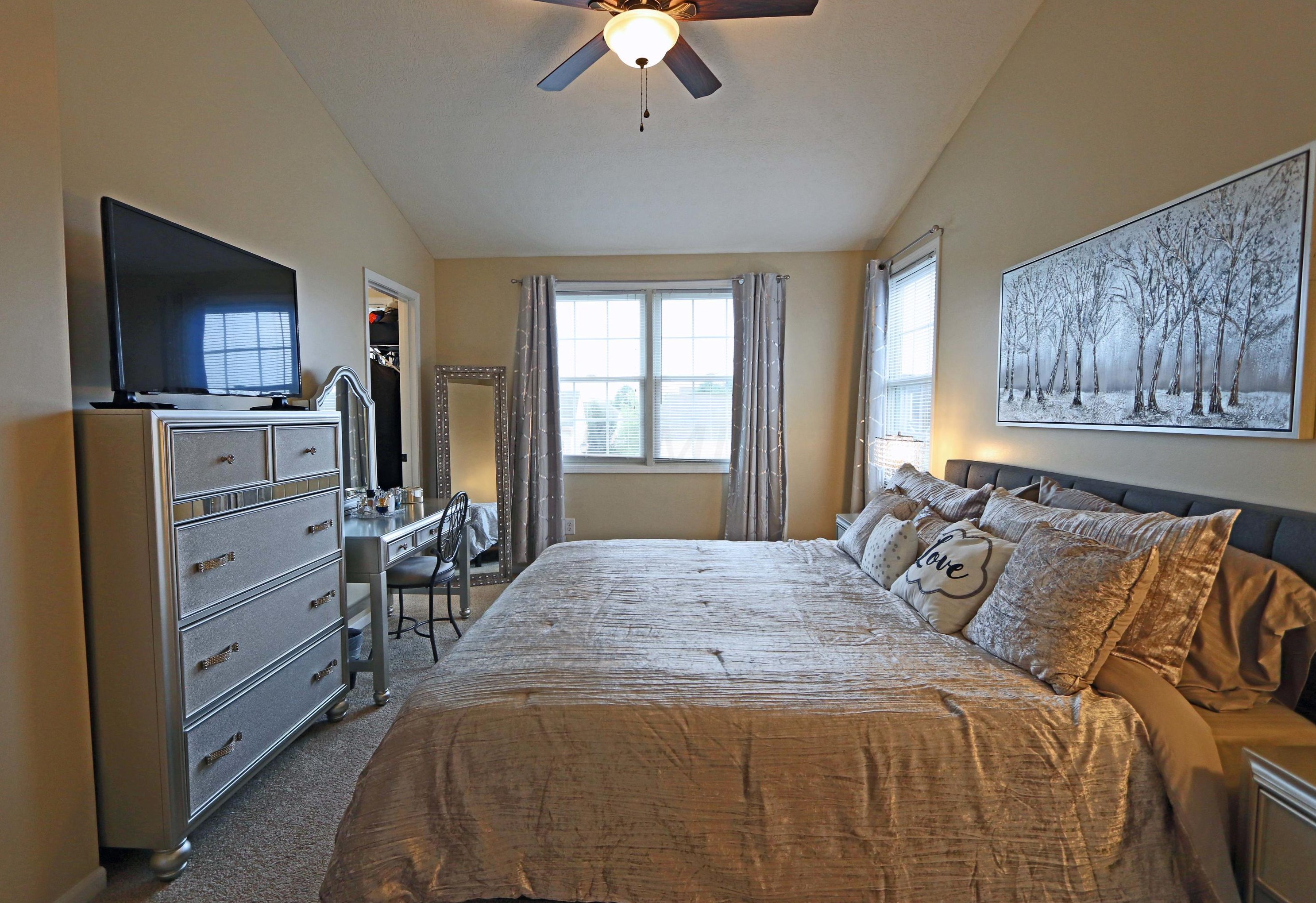 5192 Copper Creek Dr, Dublin OH  43016-9718 exterior