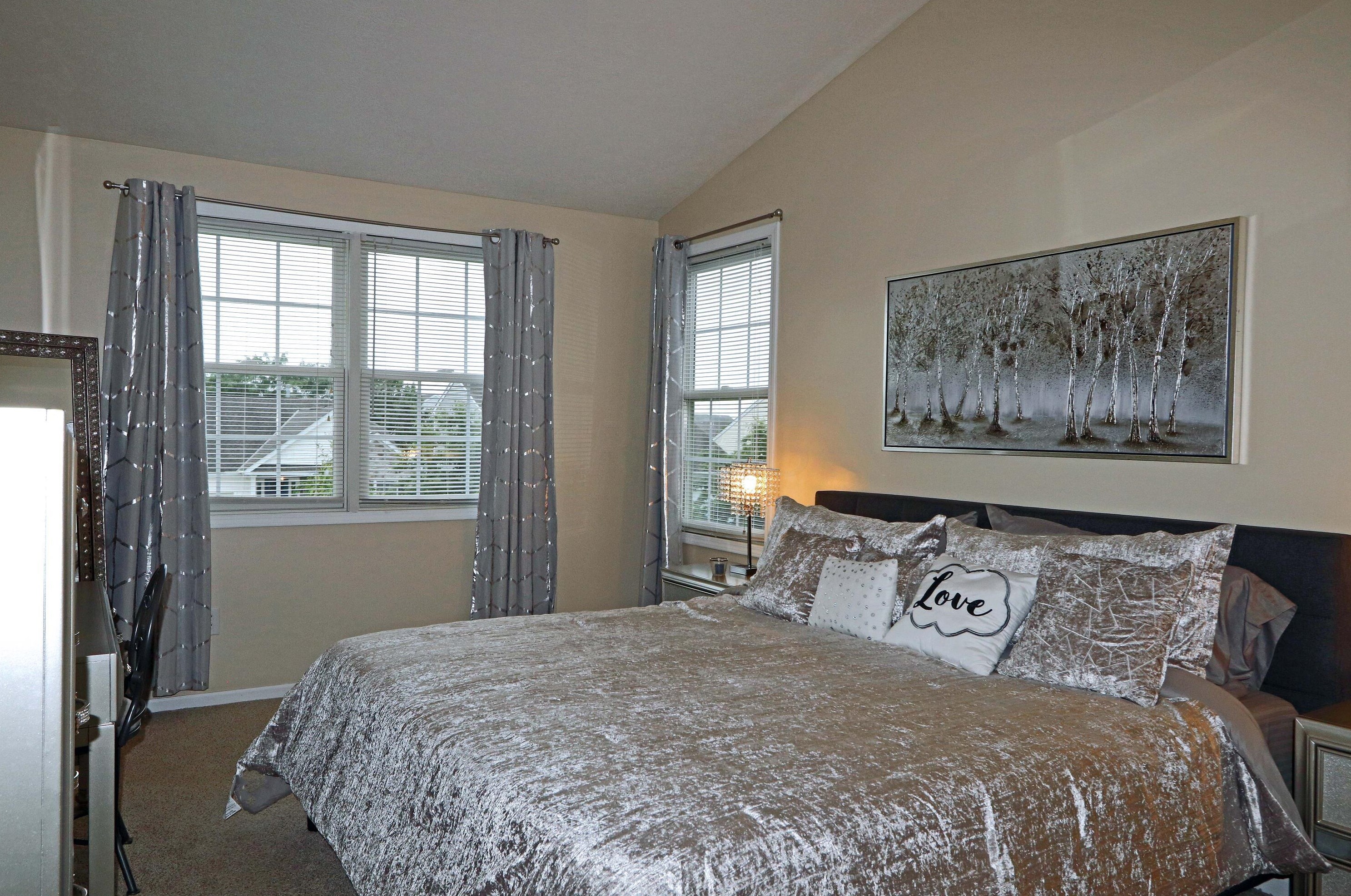 5192 Copper Creek Dr, Dublin OH  43016-9718 exterior