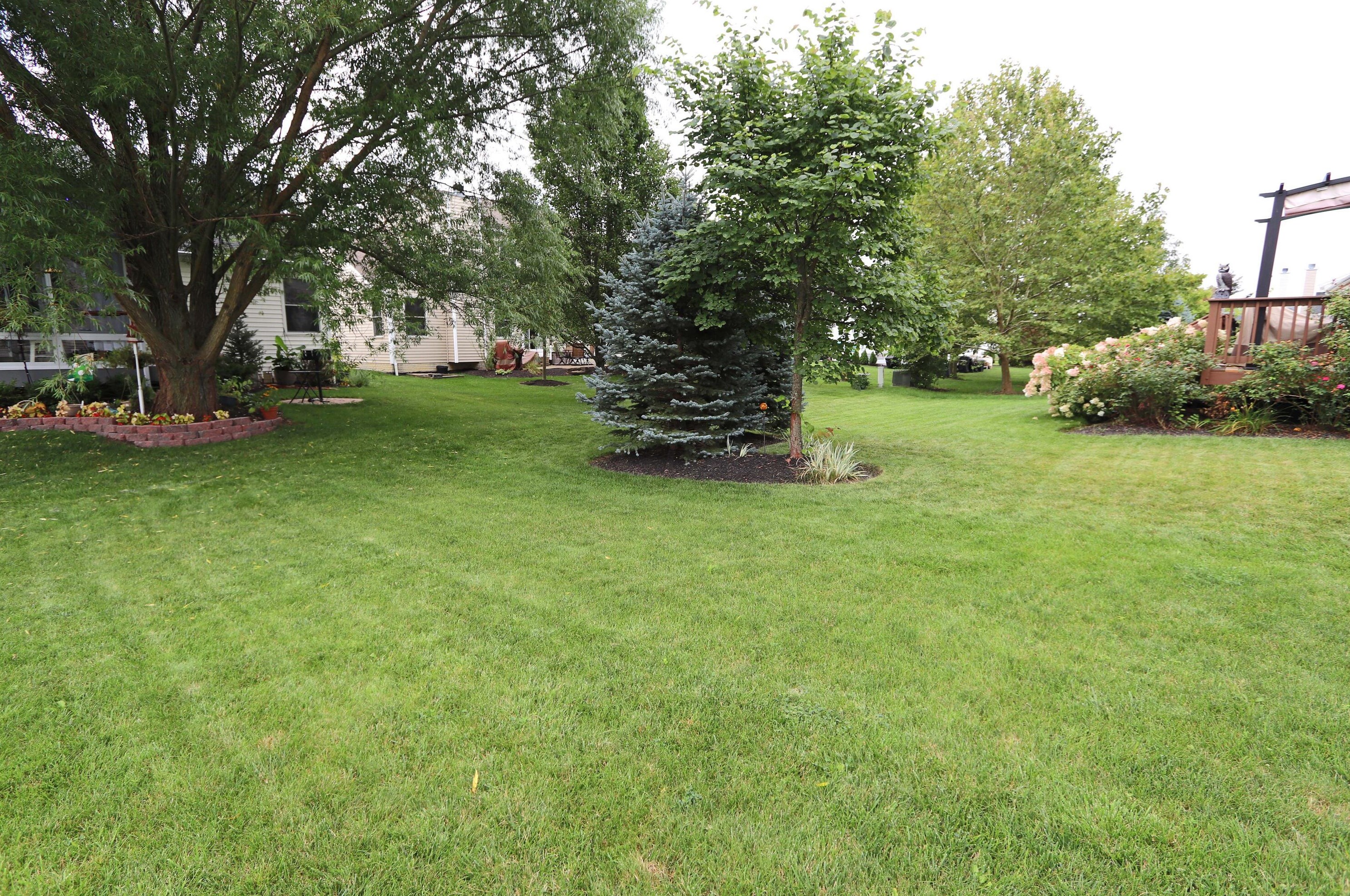 5192 Copper Creek Dr, Dublin OH  43016-9718 exterior