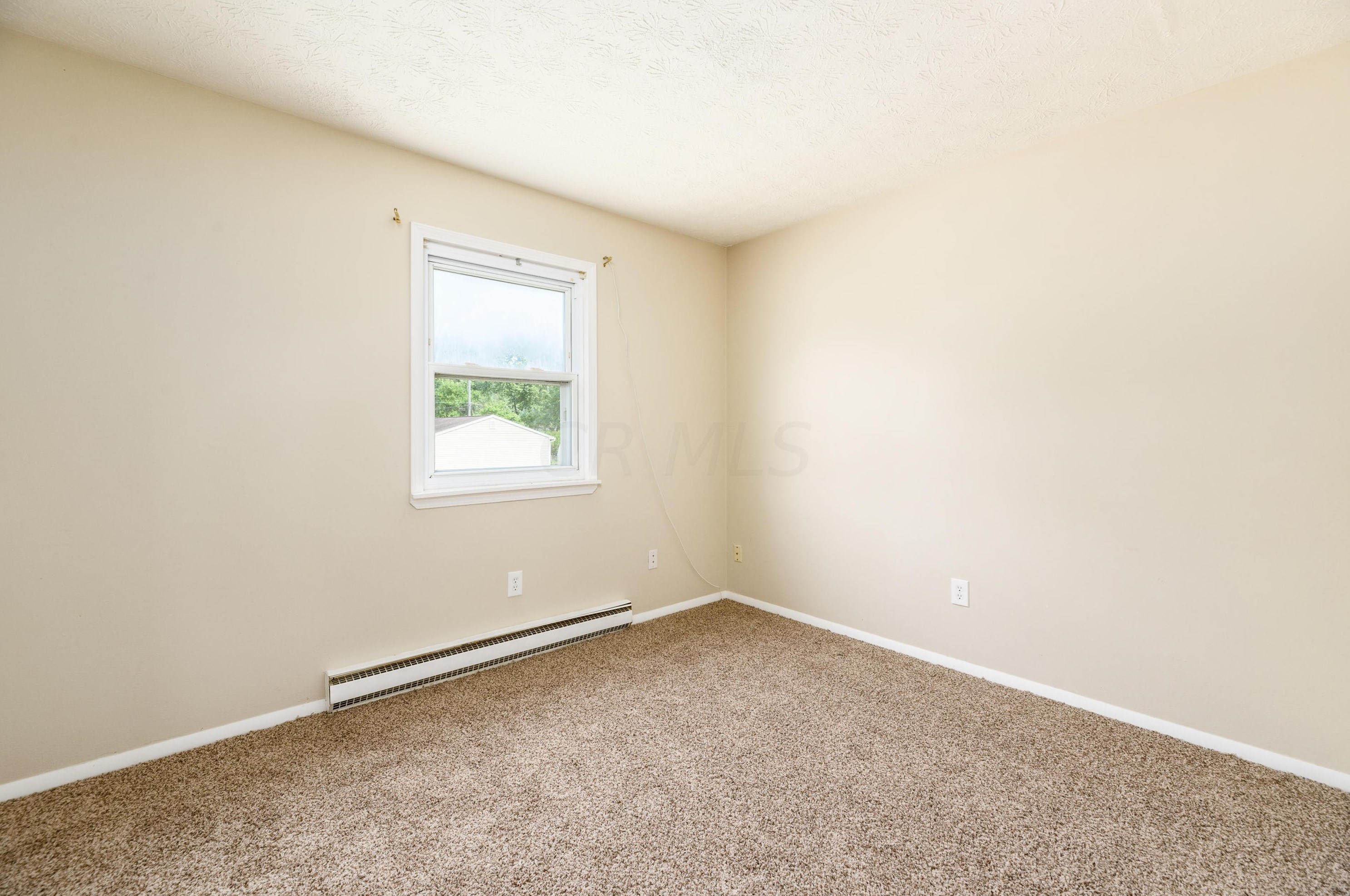 3479 Arnsby Rd, Columbus OH 43232-5909 exterior