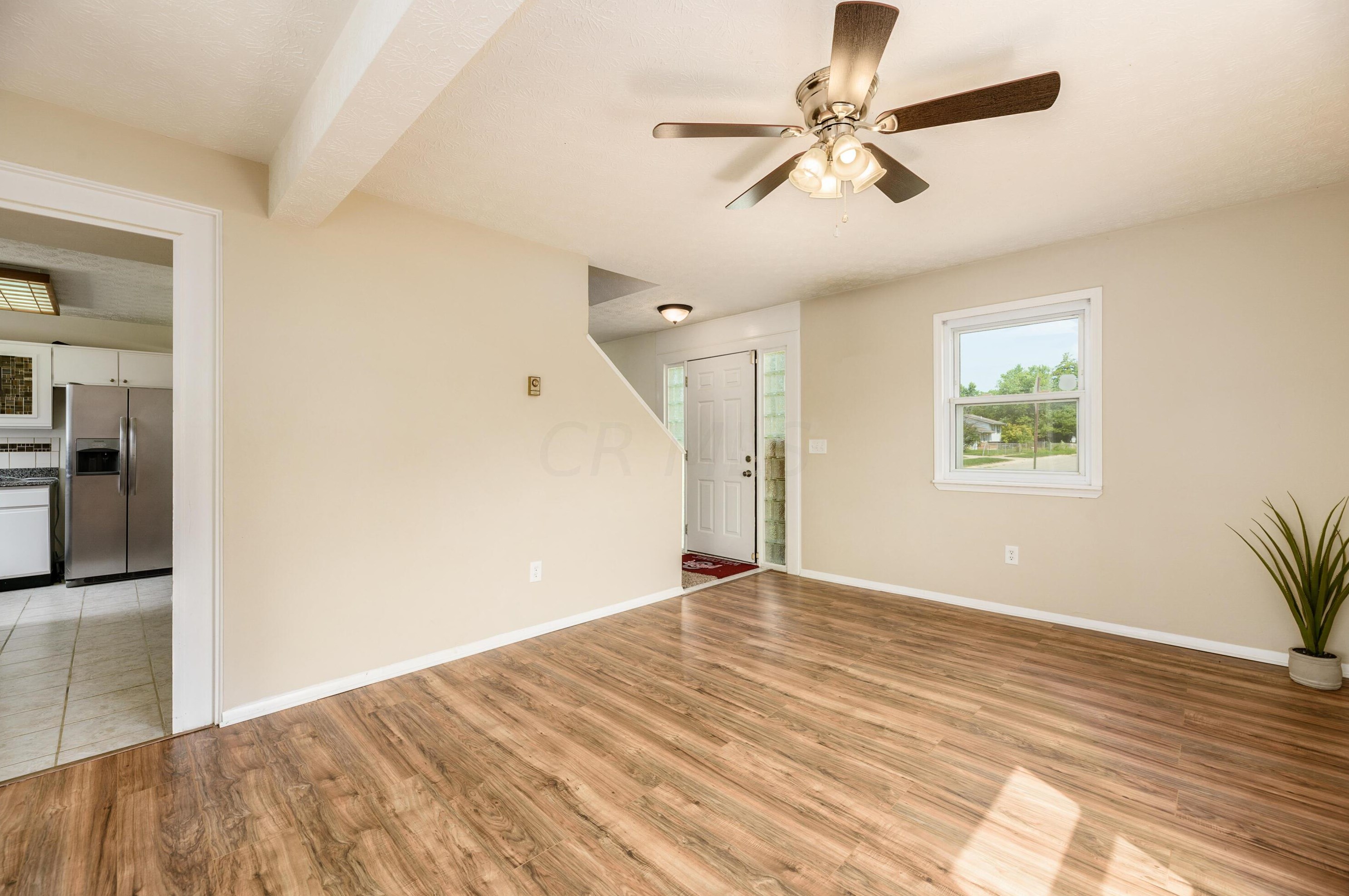 3479 Arnsby Rd, Columbus OH 43232-5909 exterior