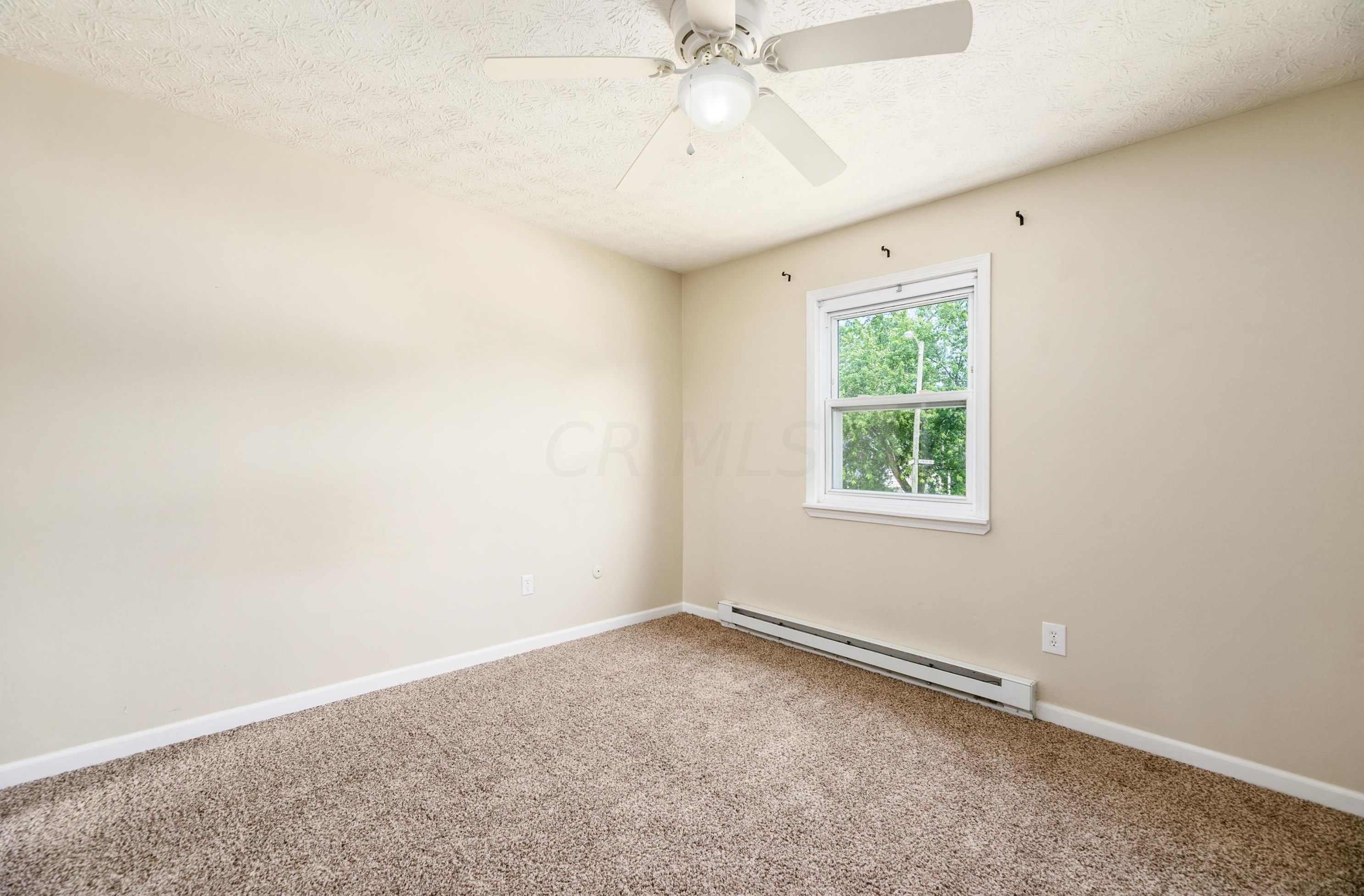 3479 Arnsby Rd, Columbus OH 43232-5909 exterior